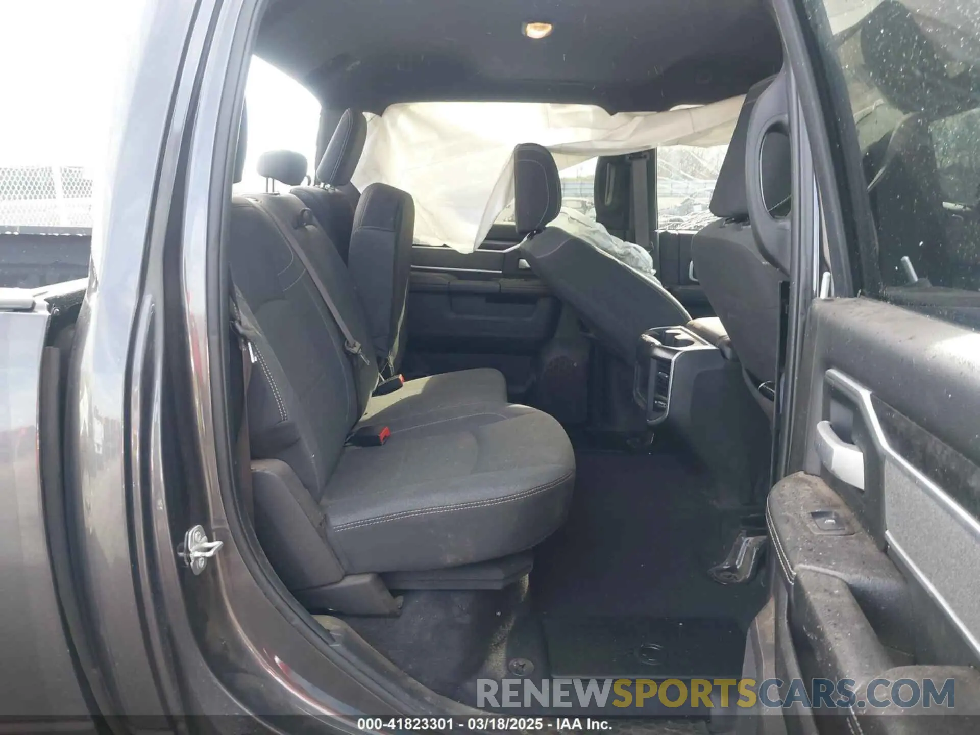 8 fotografías del automóvil dañado 3C6UR5DL2NG167320 RAM 2500 2022