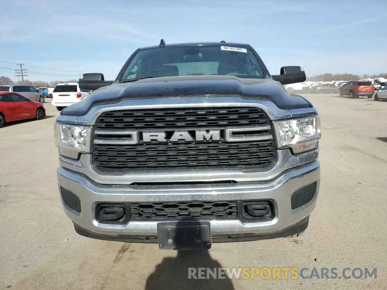 5 fotografías del automóvil dañado 3C6UR5DL2NG373608 RAM 2500 2022