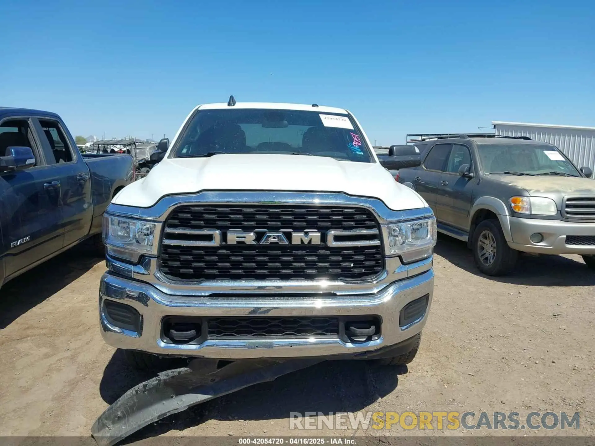 11 fotografías del automóvil dañado 3C6UR5DL3NG344991 RAM 2500 2022