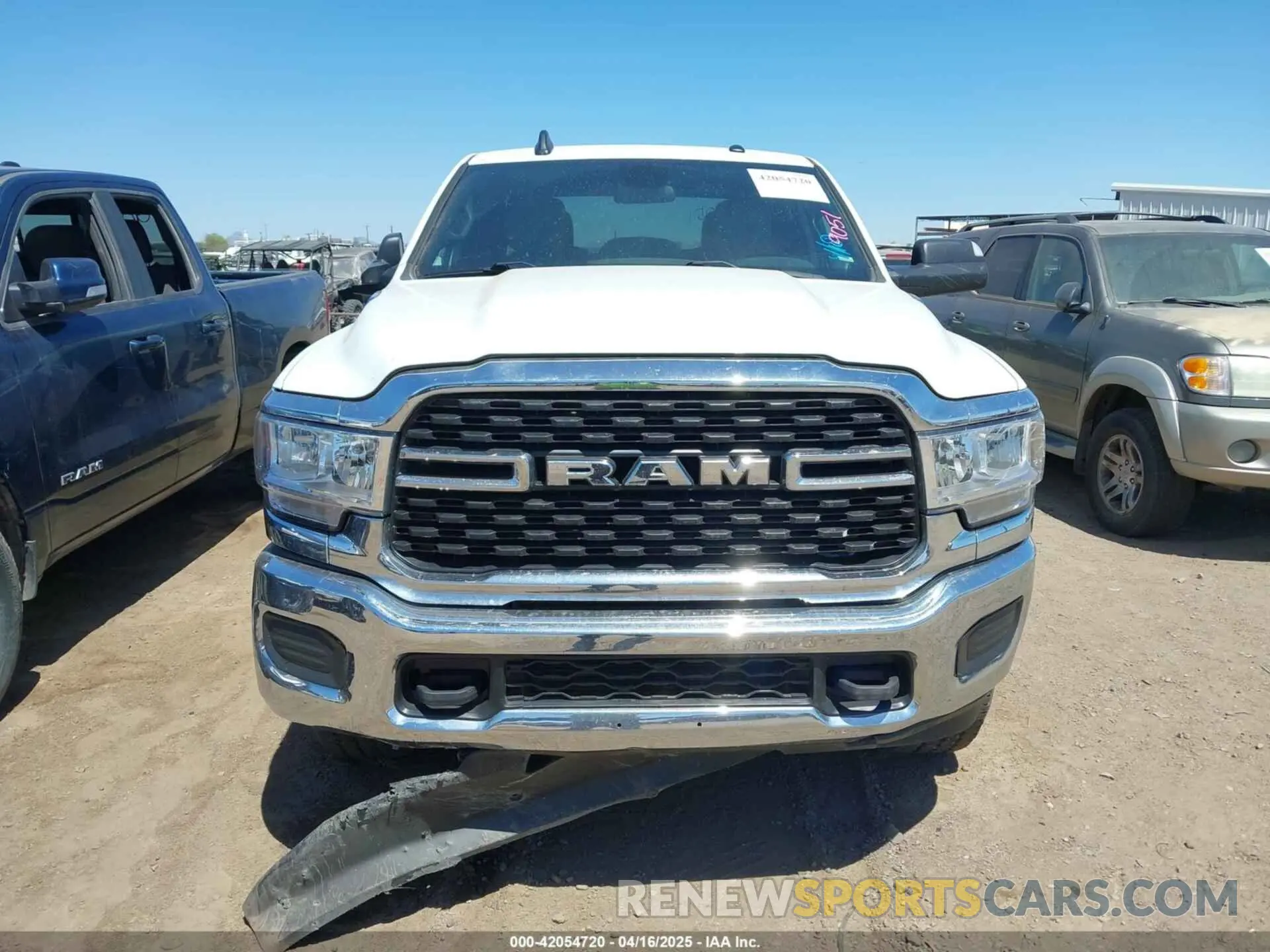 6 fotografías del automóvil dañado 3C6UR5DL3NG344991 RAM 2500 2022