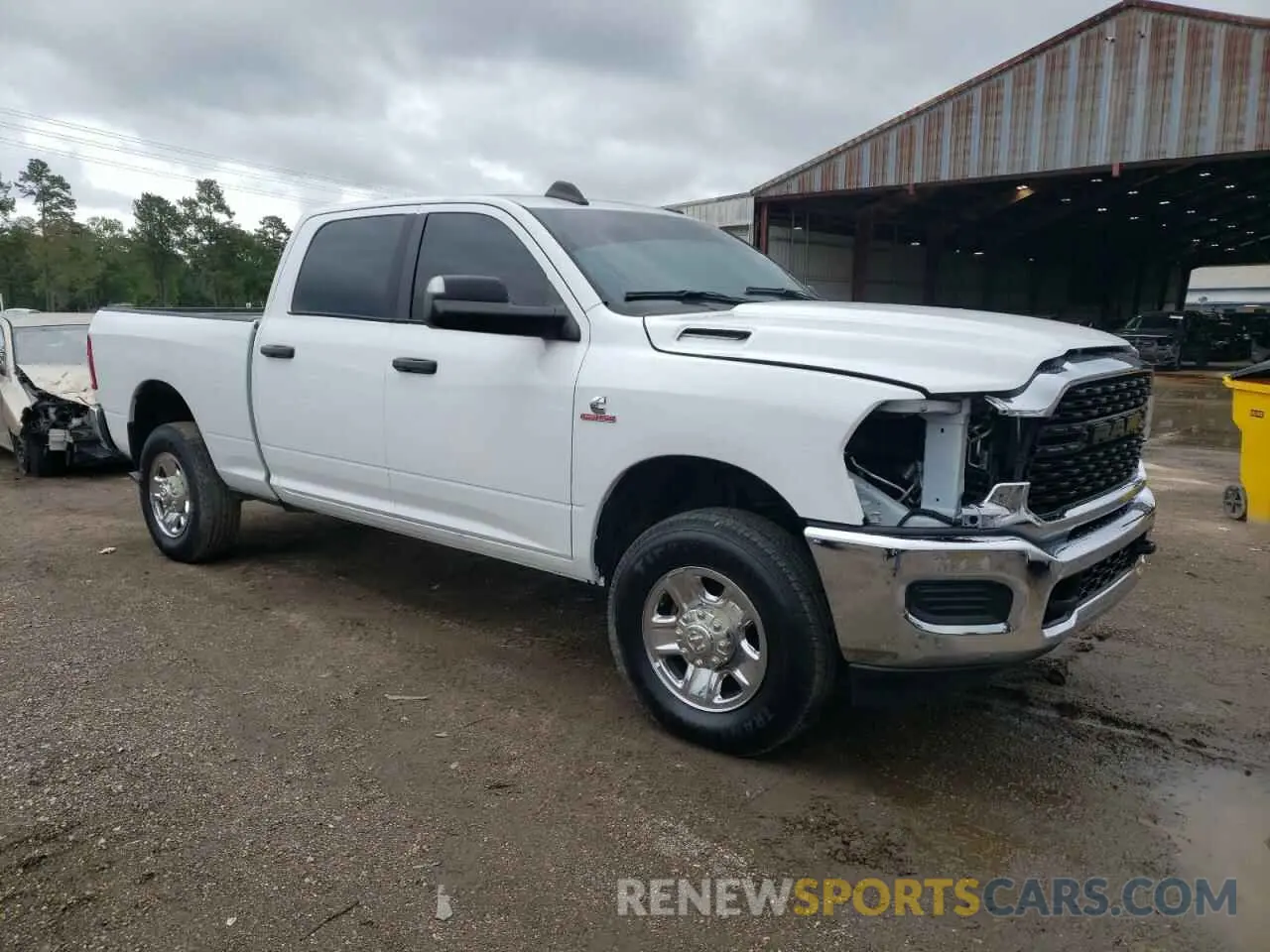 4 fotografías del automóvil dañado 3C6UR5DL4NG422033 RAM 2500 2022