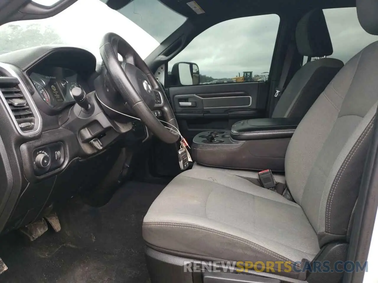 7 fotografías del automóvil dañado 3C6UR5DL4NG422033 RAM 2500 2022