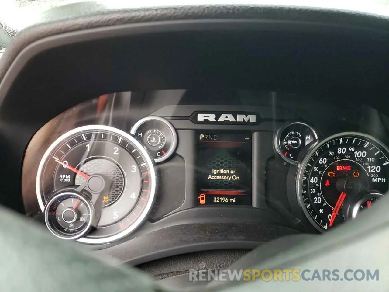 9 fotografías del automóvil dañado 3C6UR5DL4NG422033 RAM 2500 2022