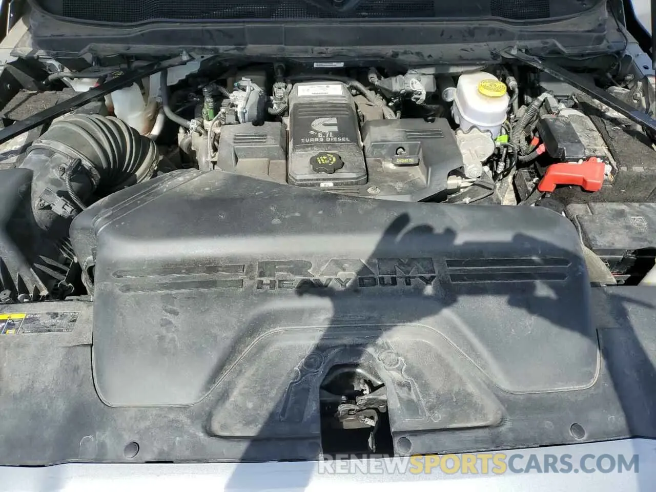 11 fotografías del automóvil dañado 3C6UR5DL5NG147112 RAM 2500 2022