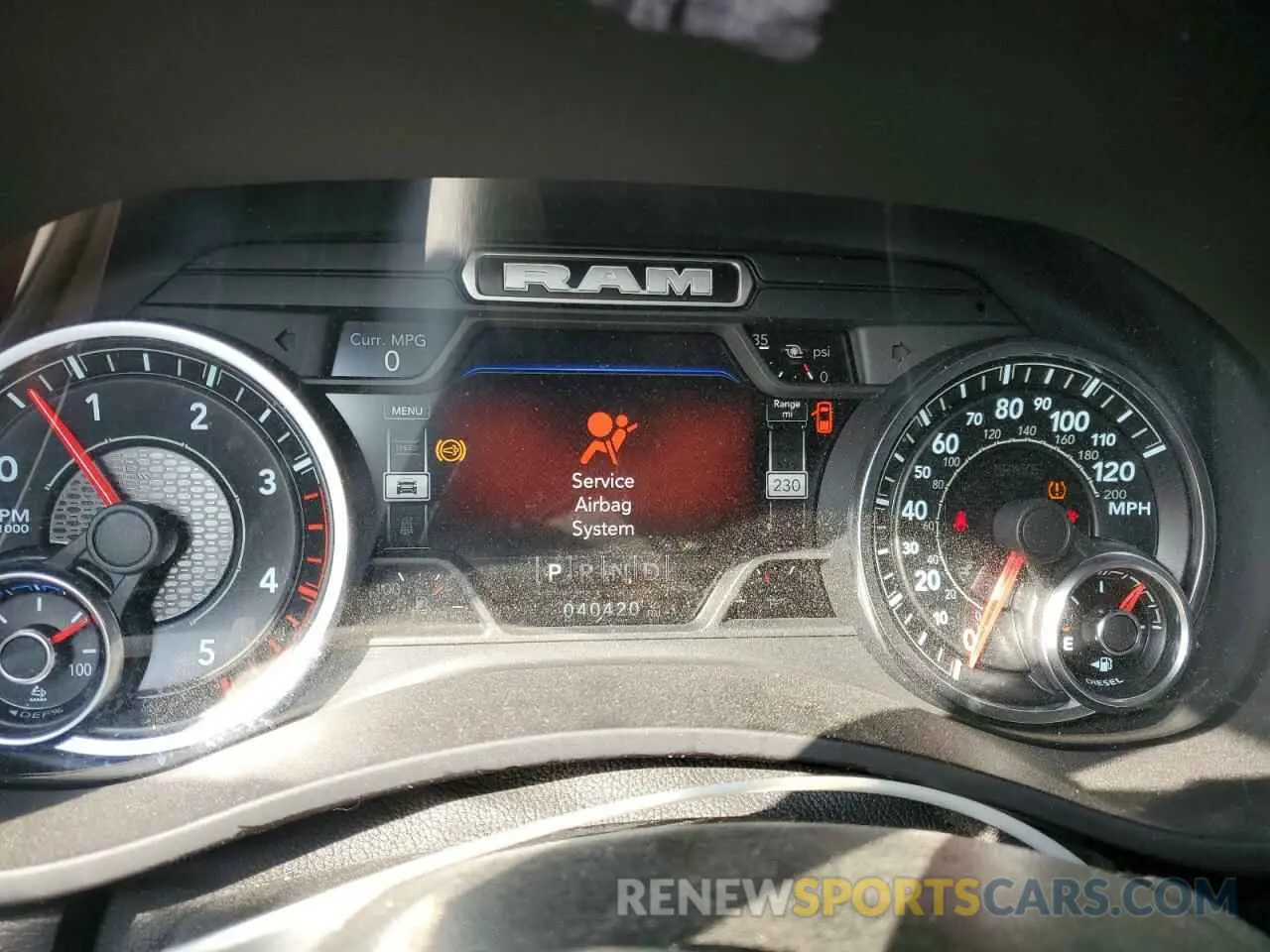 9 fotografías del automóvil dañado 3C6UR5DL5NG394811 RAM 2500 2022