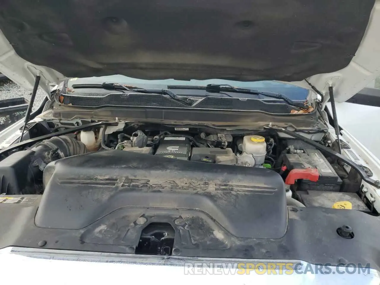 11 fotografías del automóvil dañado 3C6UR5DL6NG119819 RAM 2500 2022