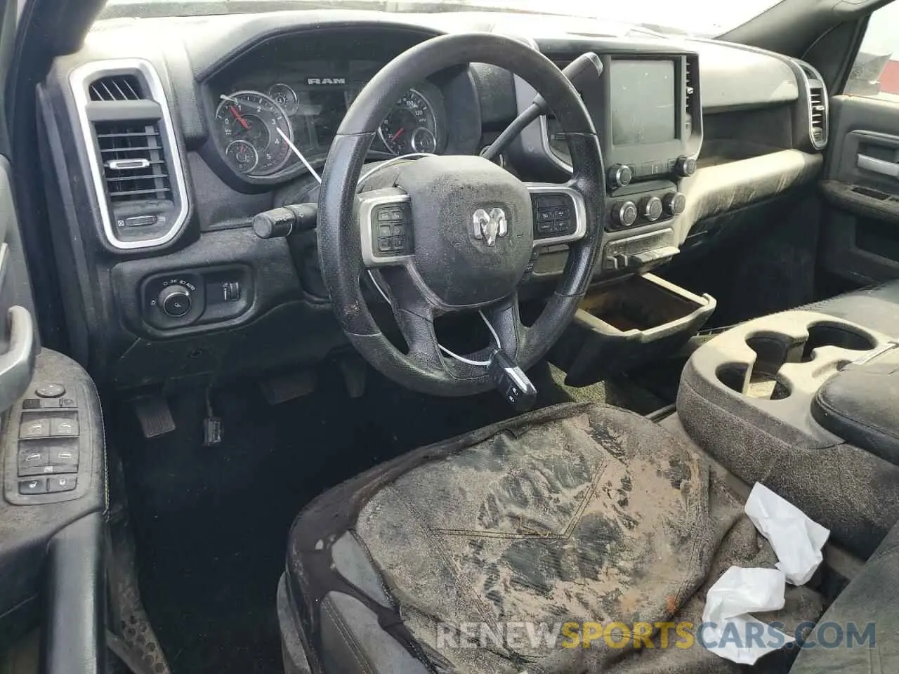 8 fotografías del automóvil dañado 3C6UR5DL6NG254878 RAM 2500 2022
