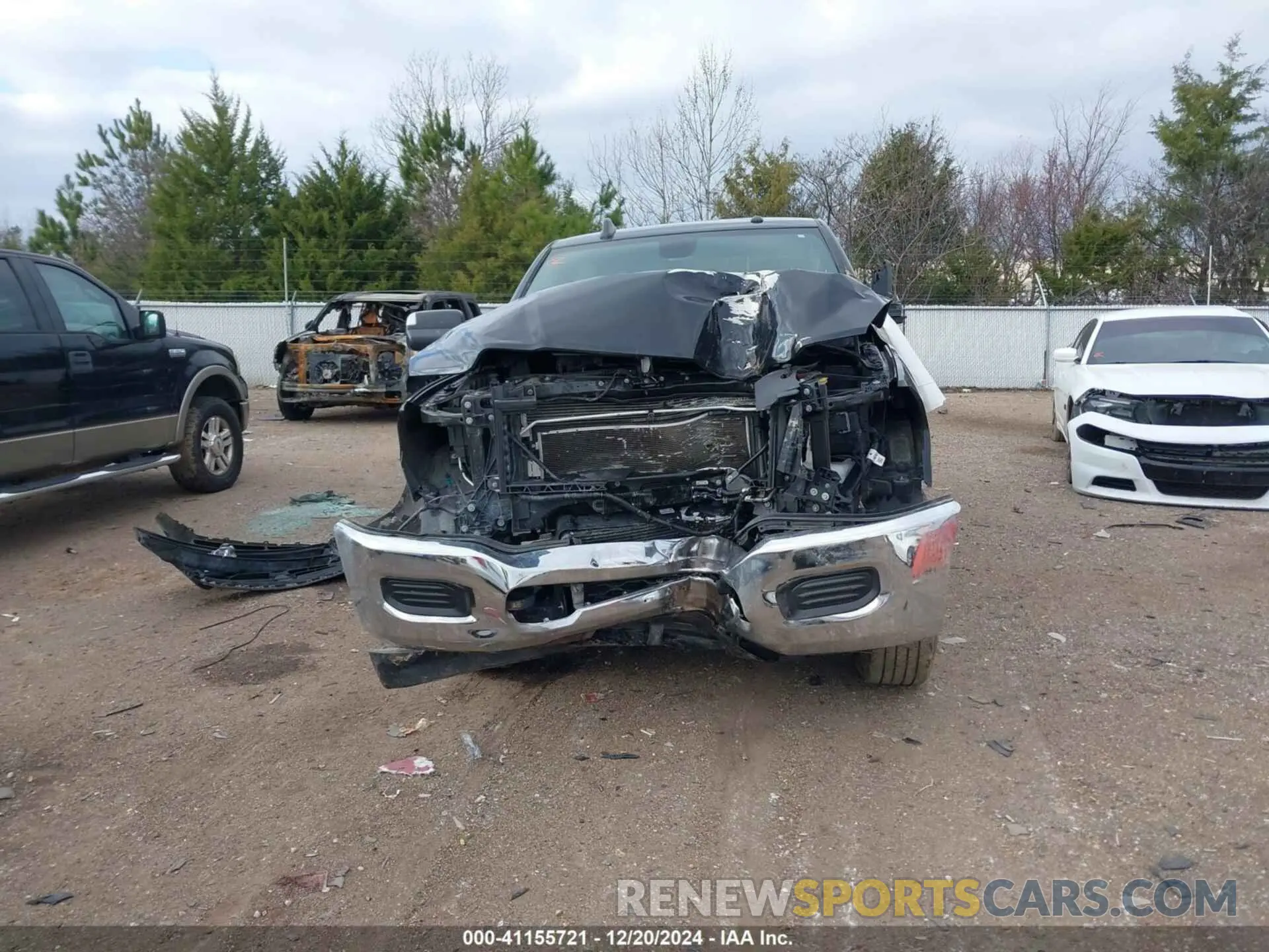 12 fotografías del automóvil dañado 3C6UR5DL6NG345083 RAM 2500 2022