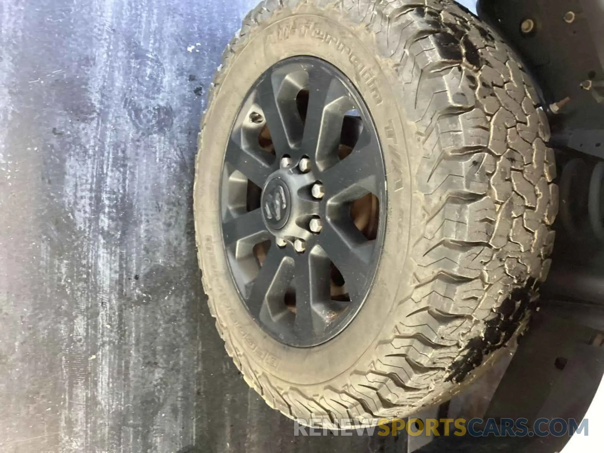 22 fotografías del automóvil dañado 3C6UR5DL8NG220859 RAM 2500 2022