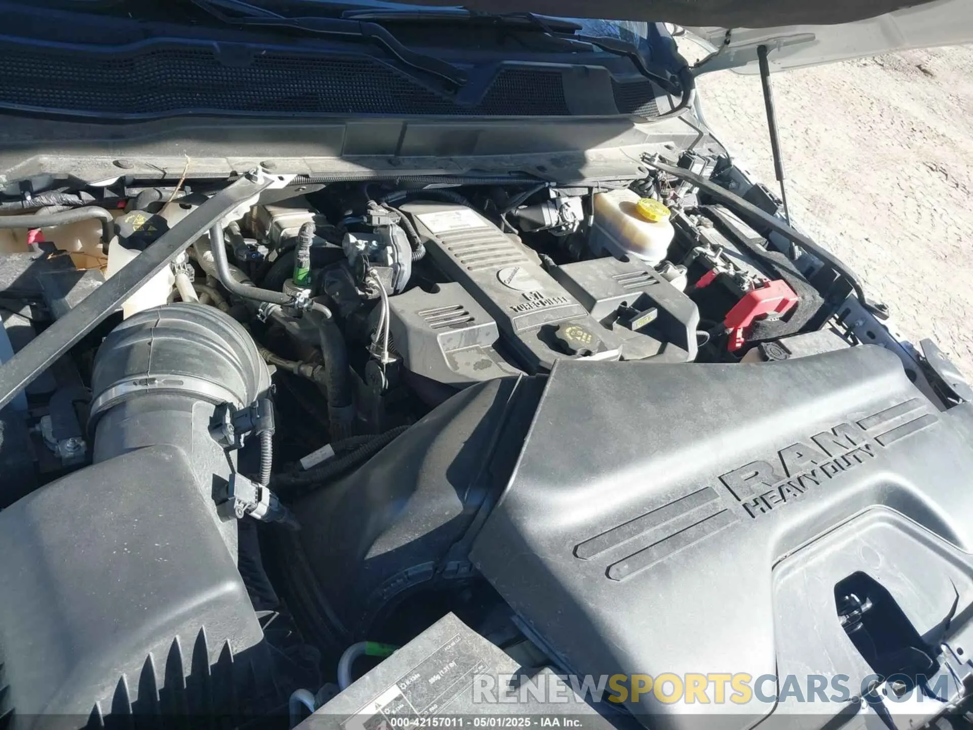10 fotografías del automóvil dañado 3C6UR5DL9NG169775 RAM 2500 2022
