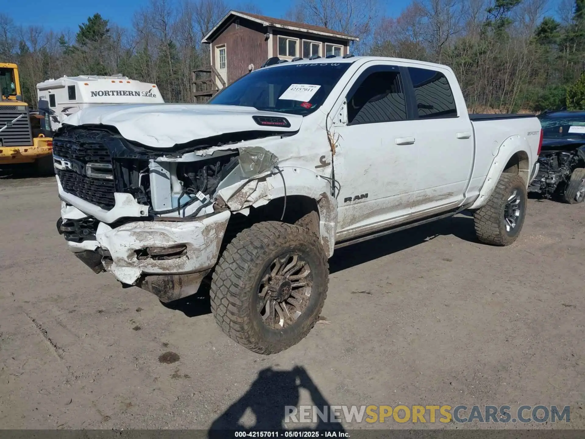 2 fotografías del automóvil dañado 3C6UR5DL9NG169775 RAM 2500 2022