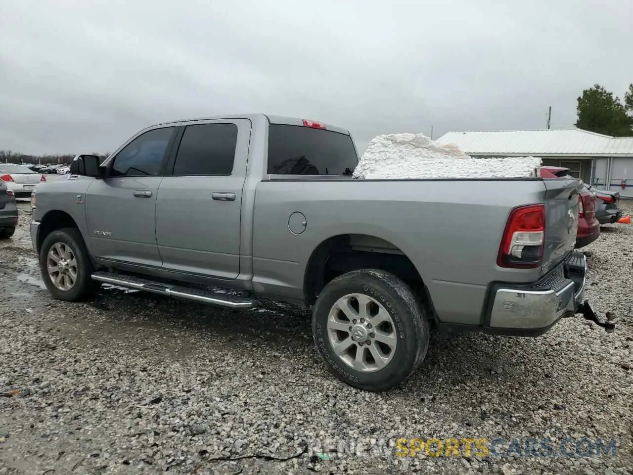 2 fotografías del automóvil dañado 3C6UR5DLXNG182339 RAM 2500 2022