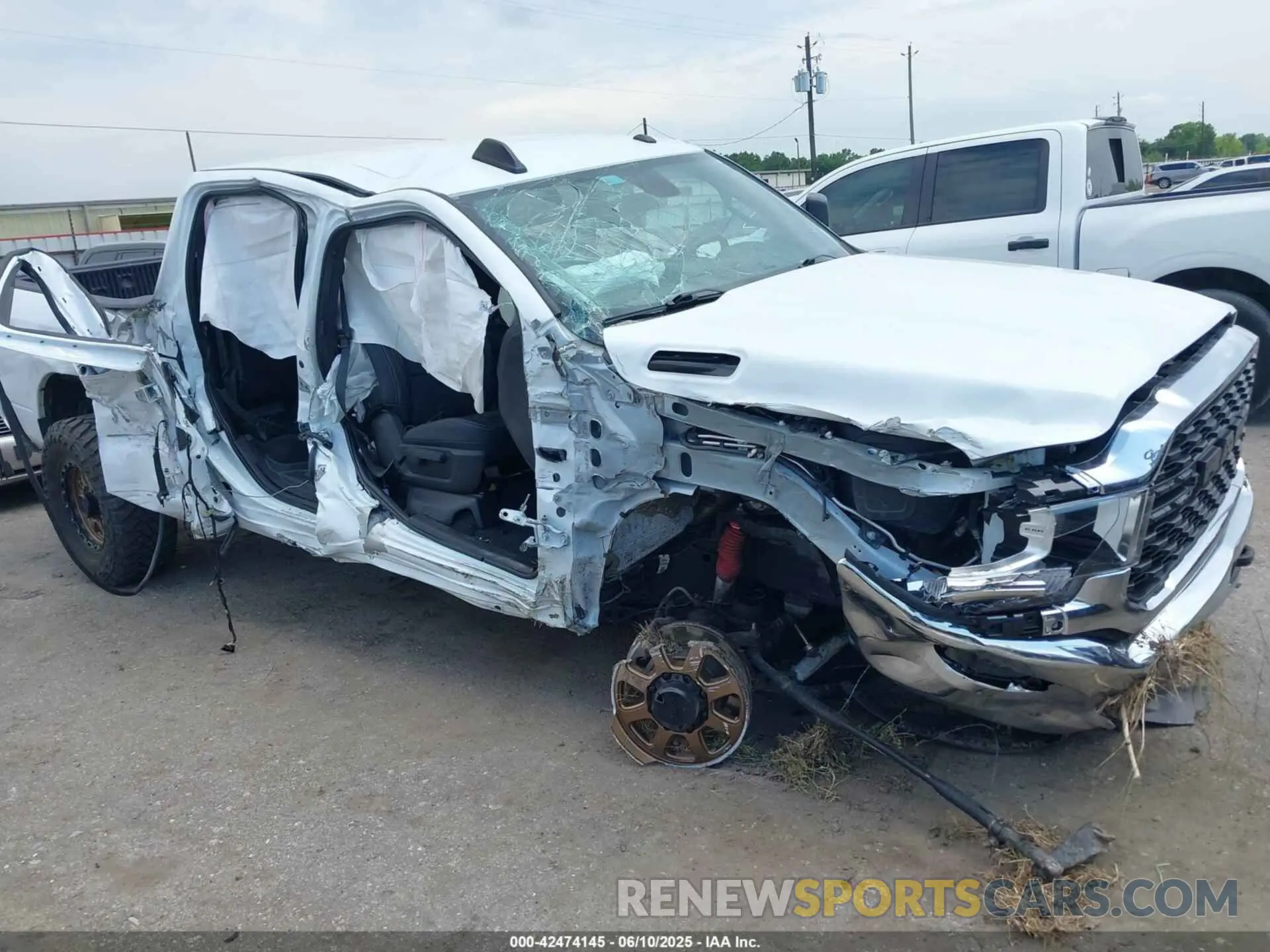 1 fotografías del automóvil dañado 3C6UR5DLXNG436311 RAM 2500 2022