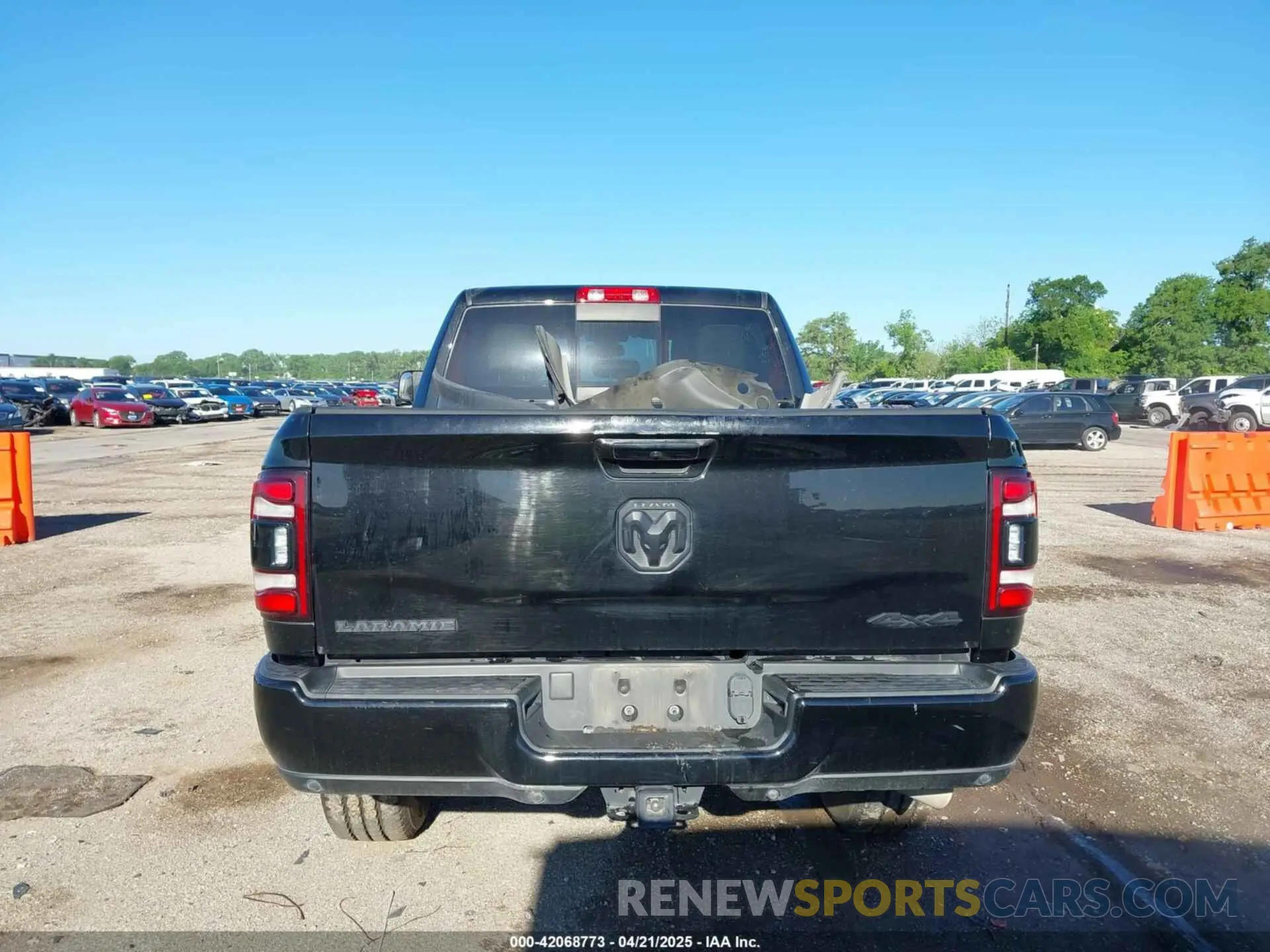 16 fotografías del automóvil dañado 3C6UR5FJ3NG131647 RAM 2500 2022