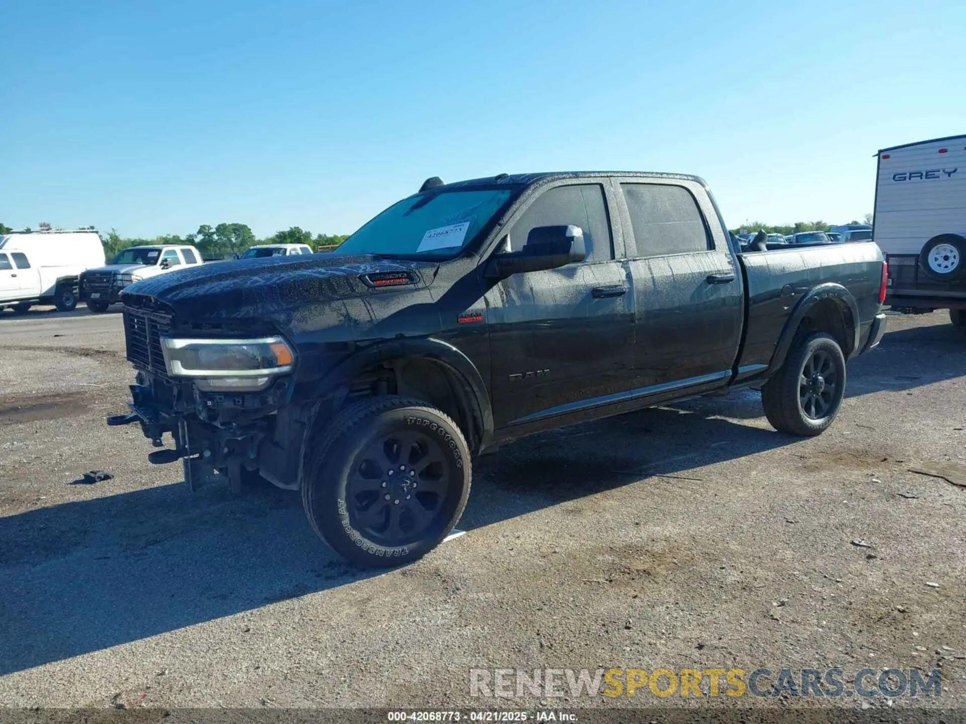 2 fotografías del automóvil dañado 3C6UR5FJ3NG131647 RAM 2500 2022
