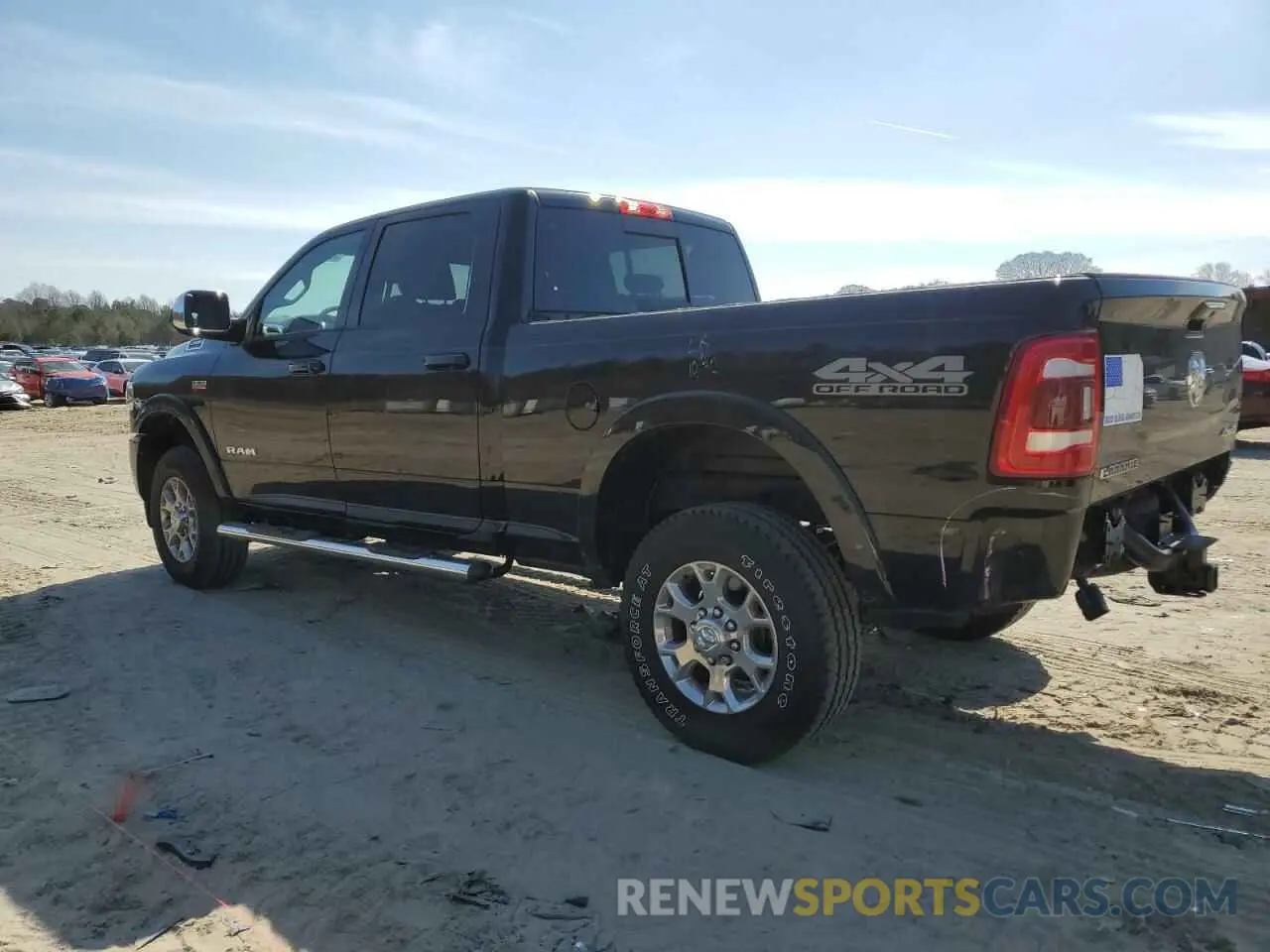 2 fotografías del automóvil dañado 3C6UR5FJ7NG383885 RAM 2500 2022