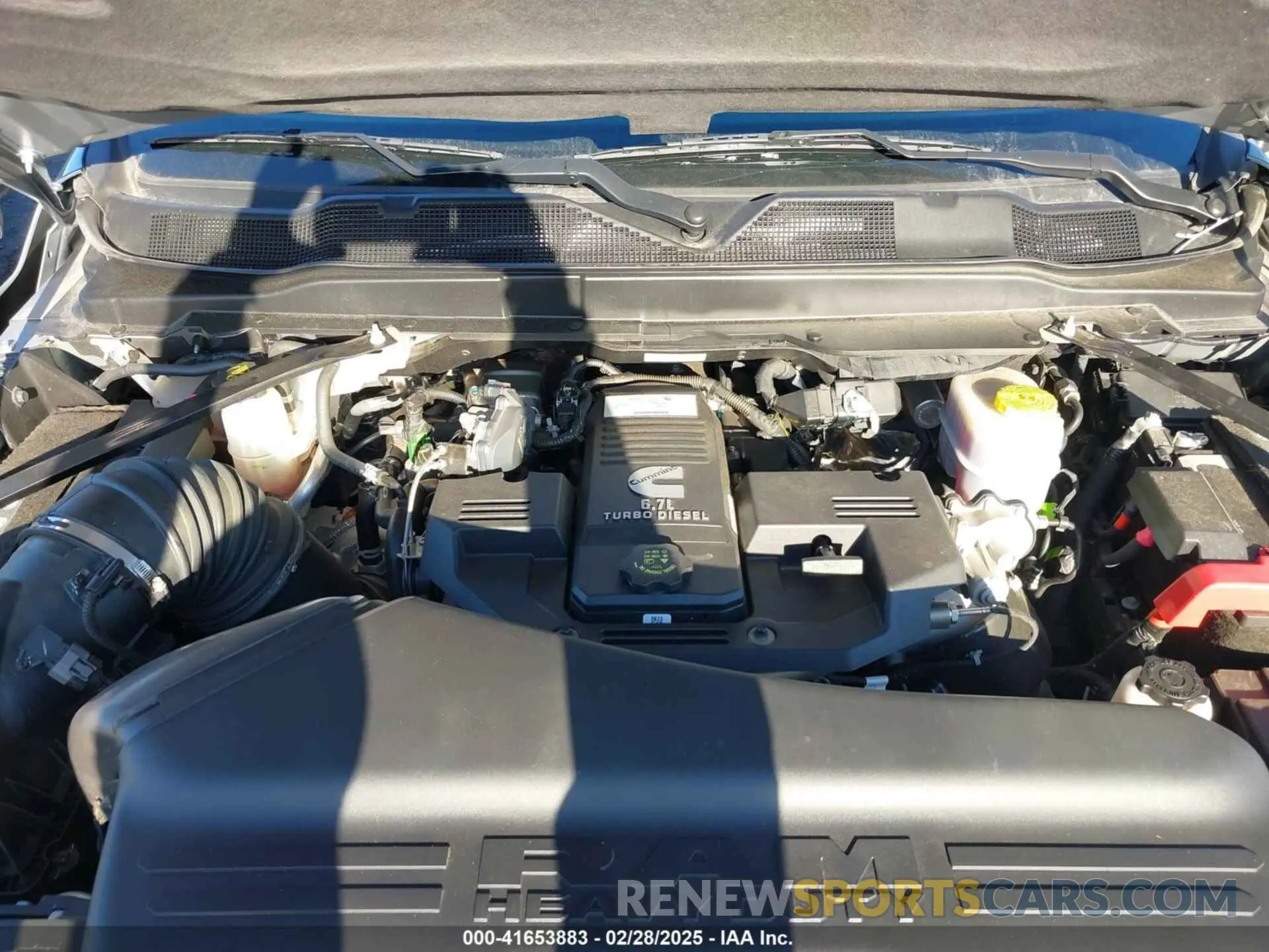 10 fotografías del automóvil dañado 3C6UR5FL1NG229500 RAM 2500 2022