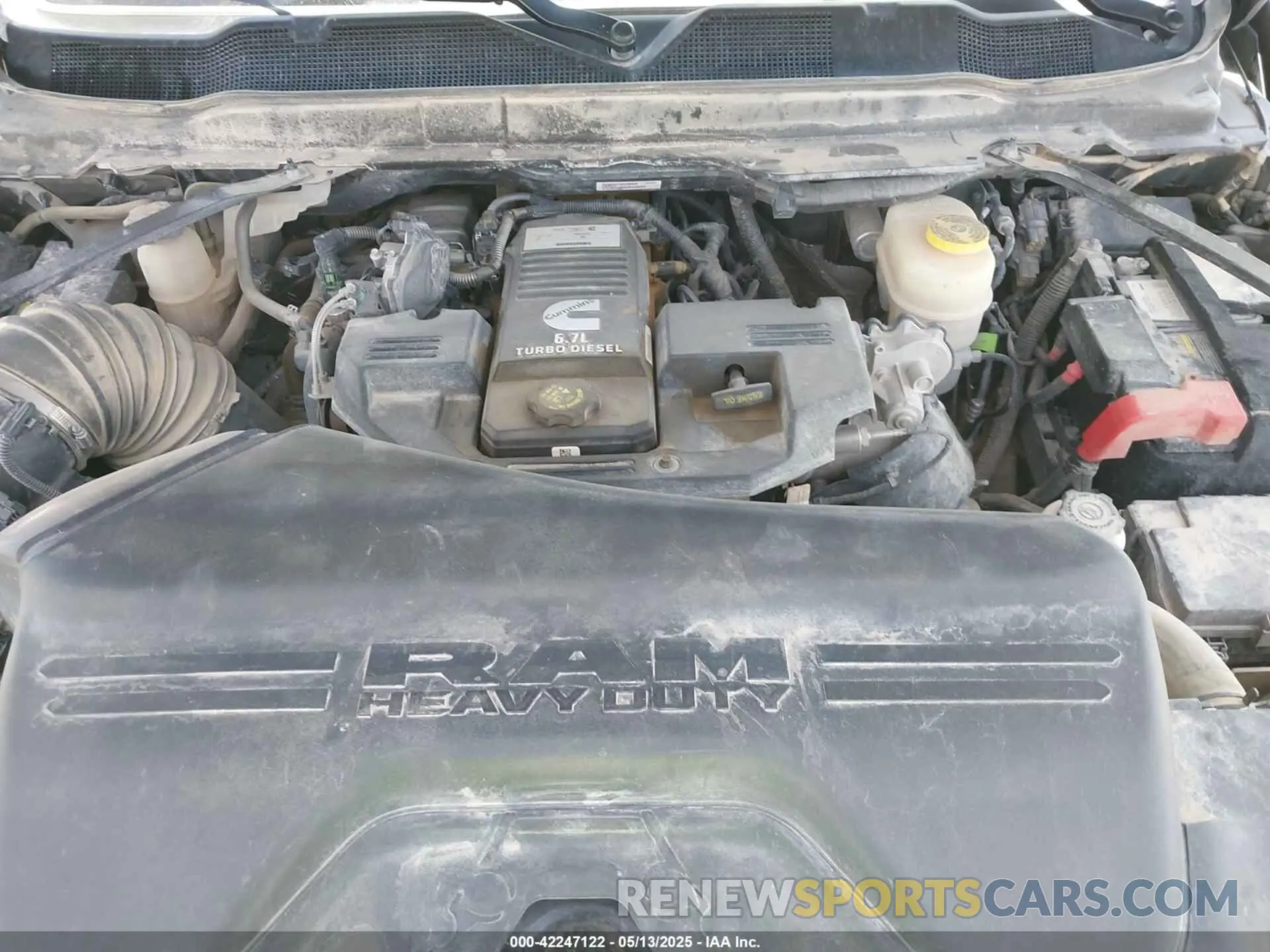 10 fotografías del automóvil dañado 3C6UR5FL1NG372673 RAM 2500 2022