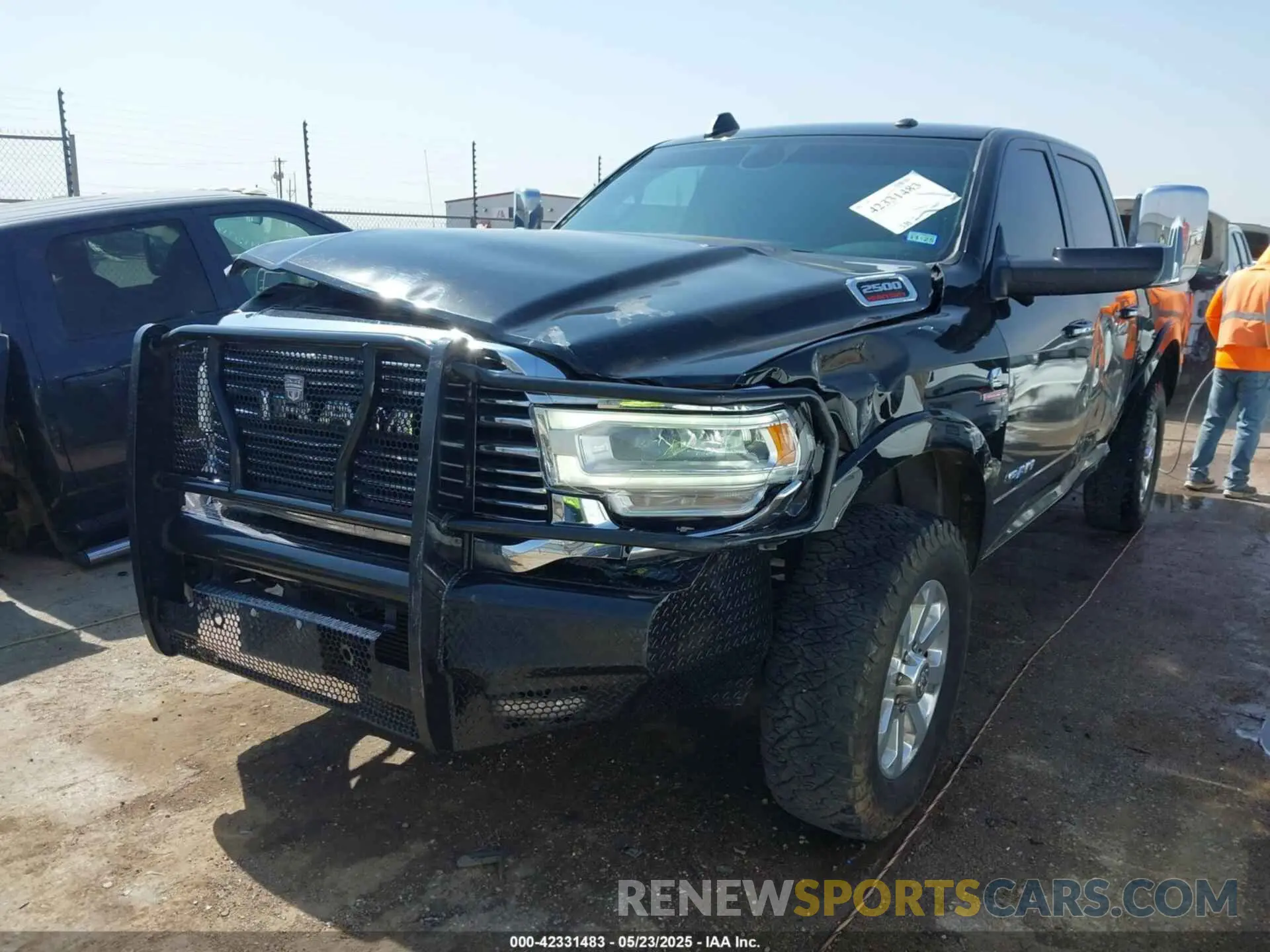 6 fotografías del automóvil dañado 3C6UR5FL6NG361636 RAM 2500 2022