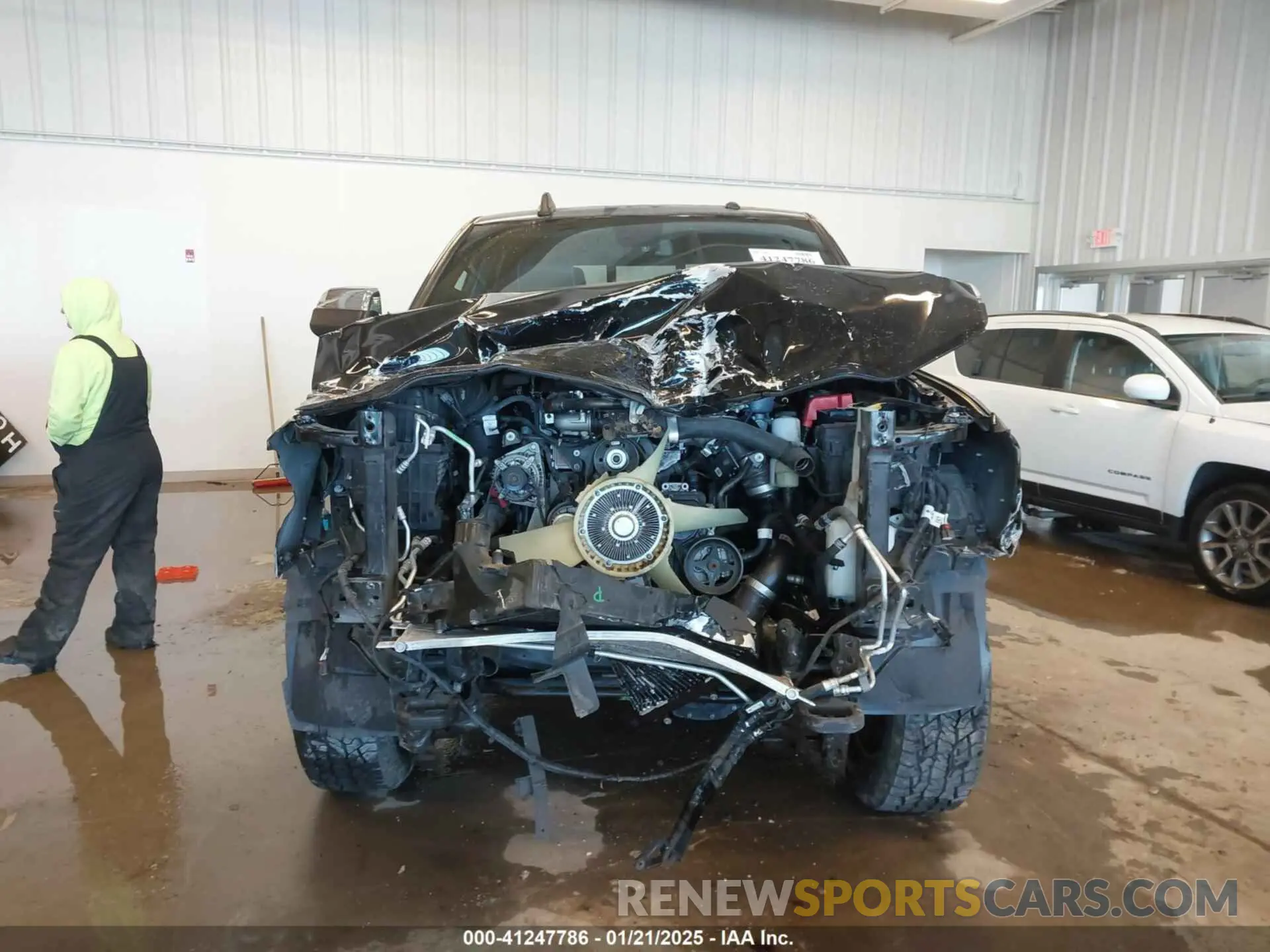 13 fotografías del automóvil dañado 3C6UR5FL6NG368022 RAM 2500 2022