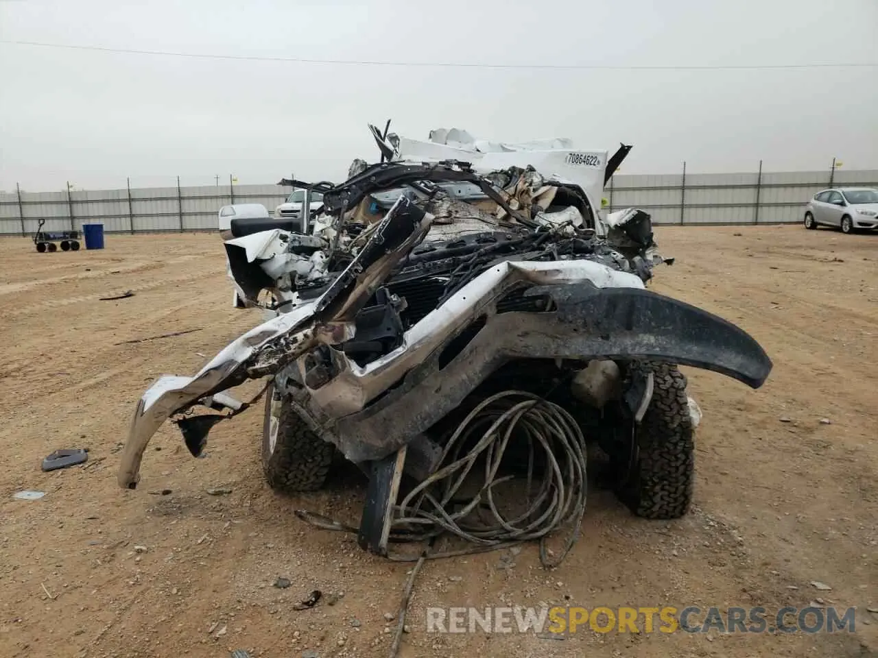5 fotografías del automóvil dañado 3C6UR5FL8NG178755 RAM 2500 2022