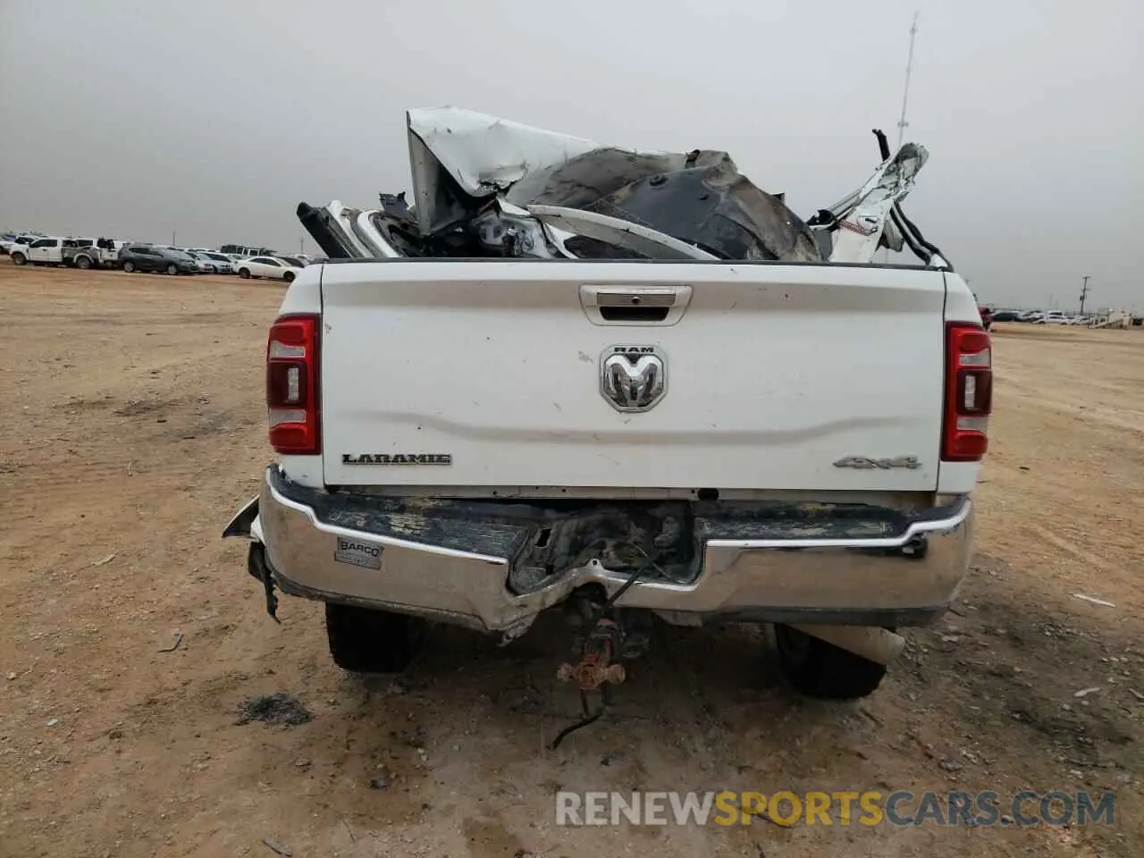 6 fotografías del automóvil dañado 3C6UR5FL8NG178755 RAM 2500 2022