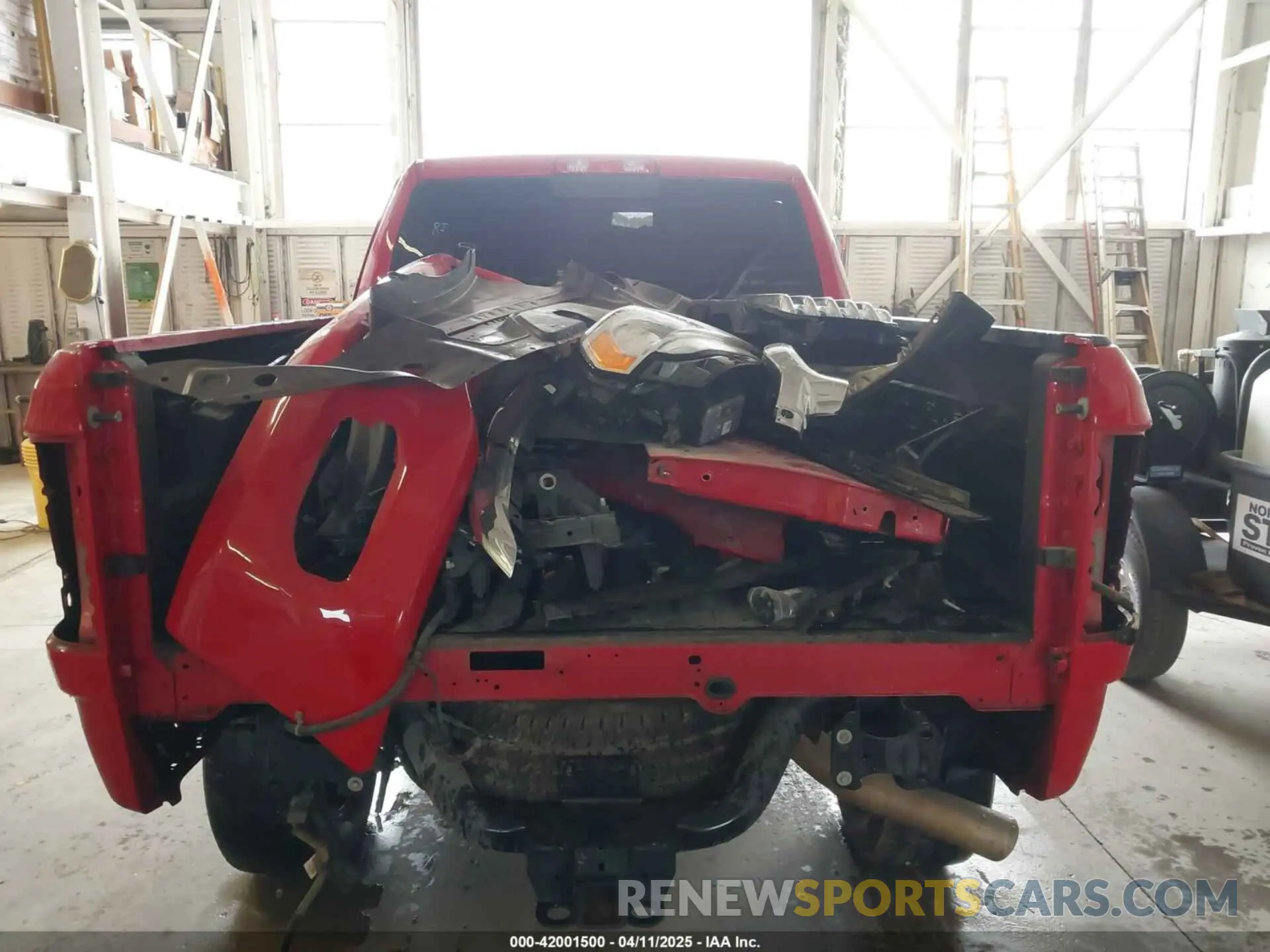 16 fotografías del automóvil dañado 3C6UR5GL2NG130702 RAM 2500 2022