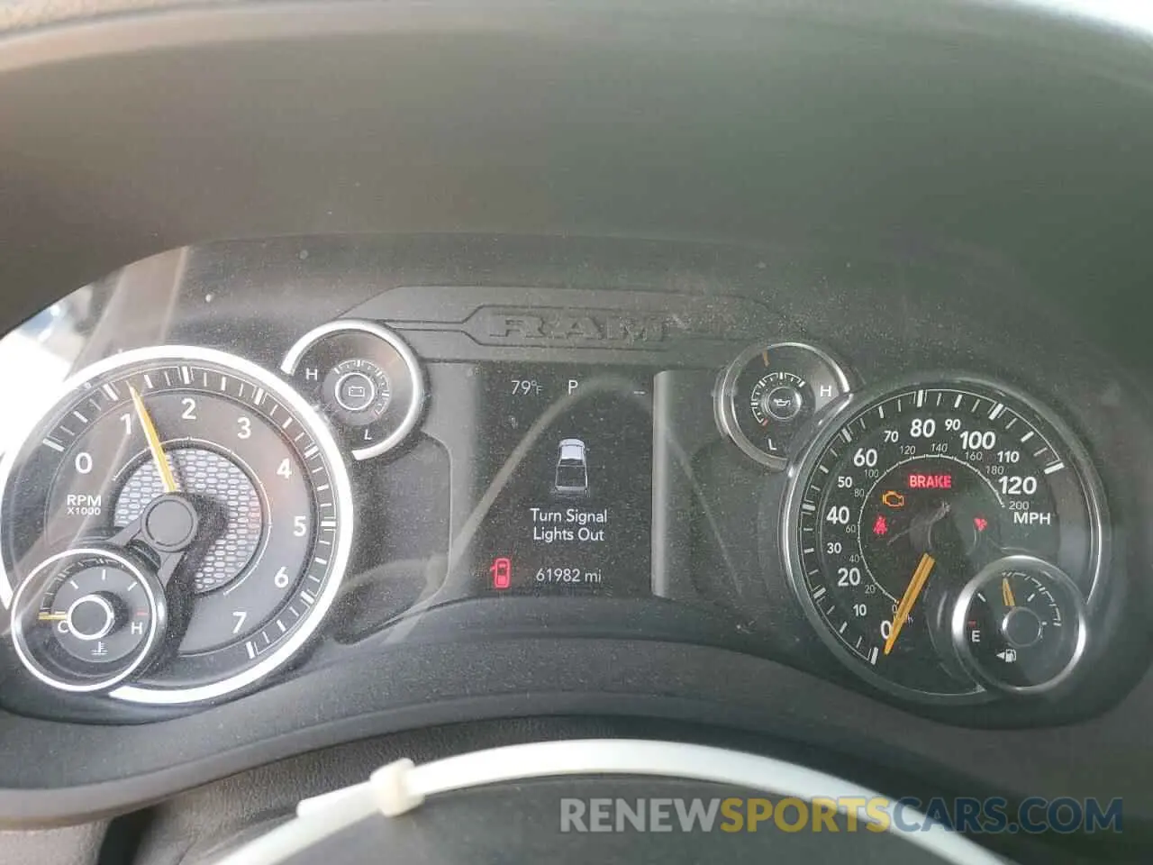 9 fotografías del automóvil dañado 3C6UR5HJ5NG149788 RAM 2500 2022