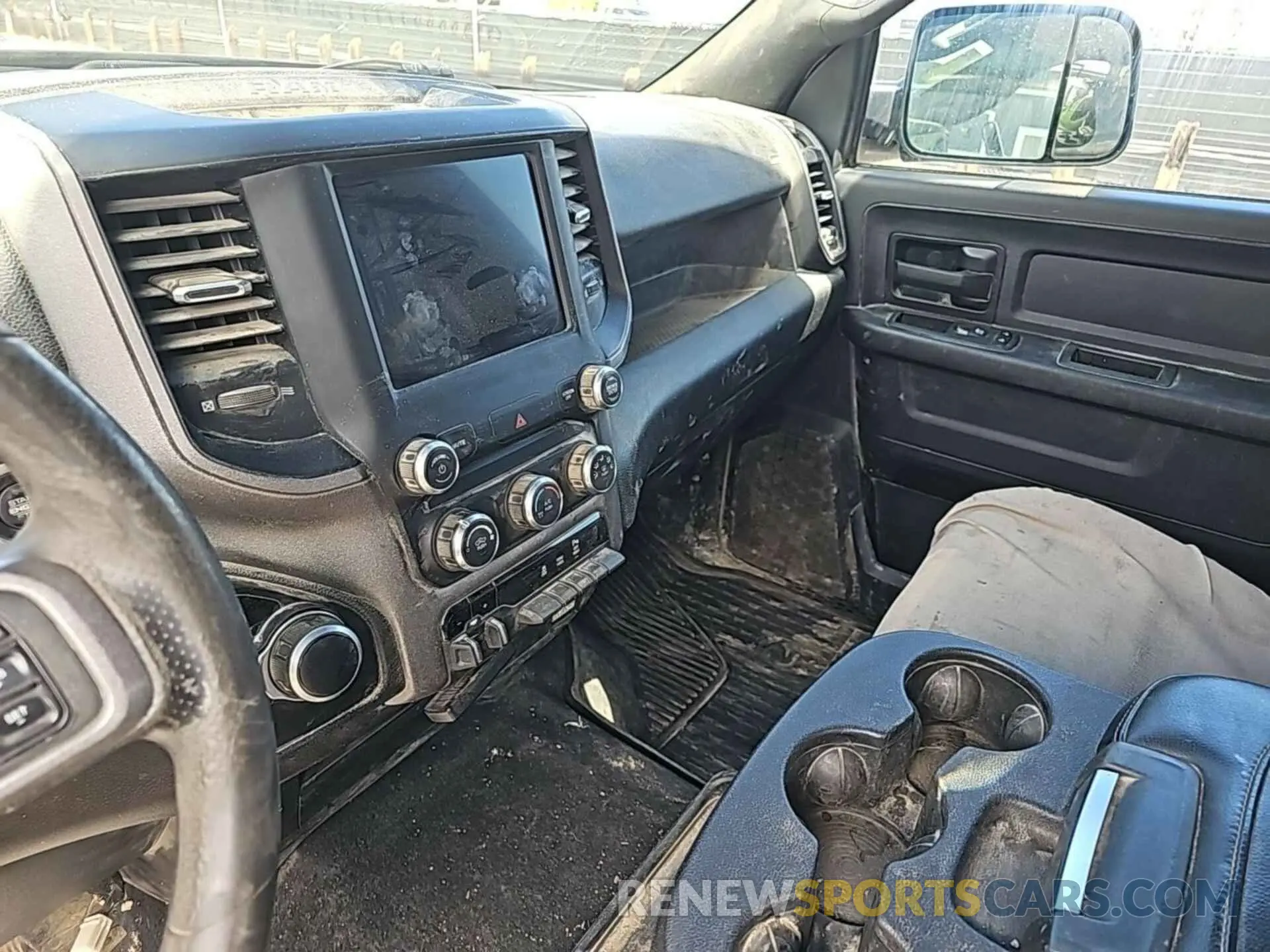 1 fotografías del automóvil dañado 3C6UR5HJ9NG197410 RAM 2500 2022