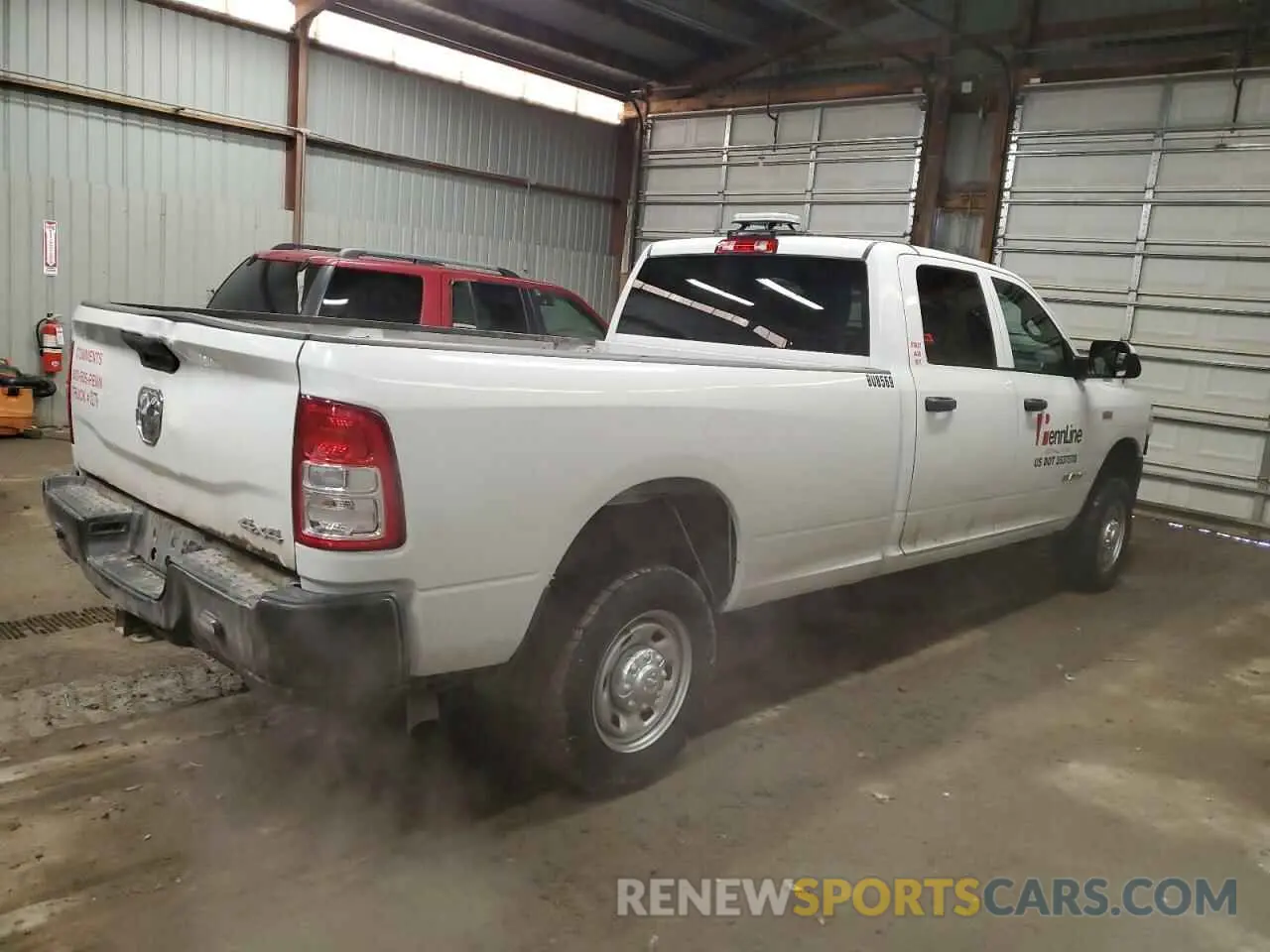 3 fotografías del automóvil dañado 3C6UR5HJXNG321071 RAM 2500 2022