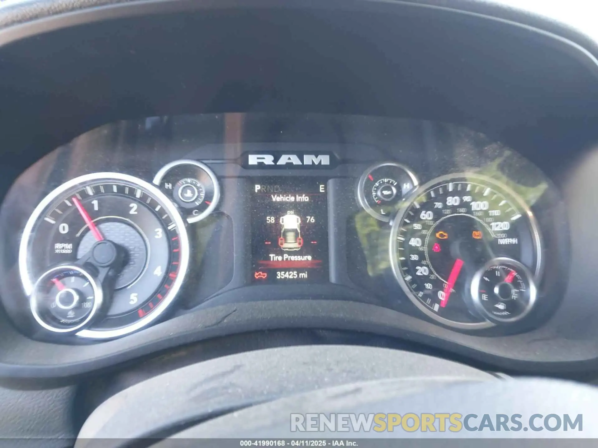 7 fotografías del automóvil dañado 3C6UR5JL1NG178572 RAM 2500 2022