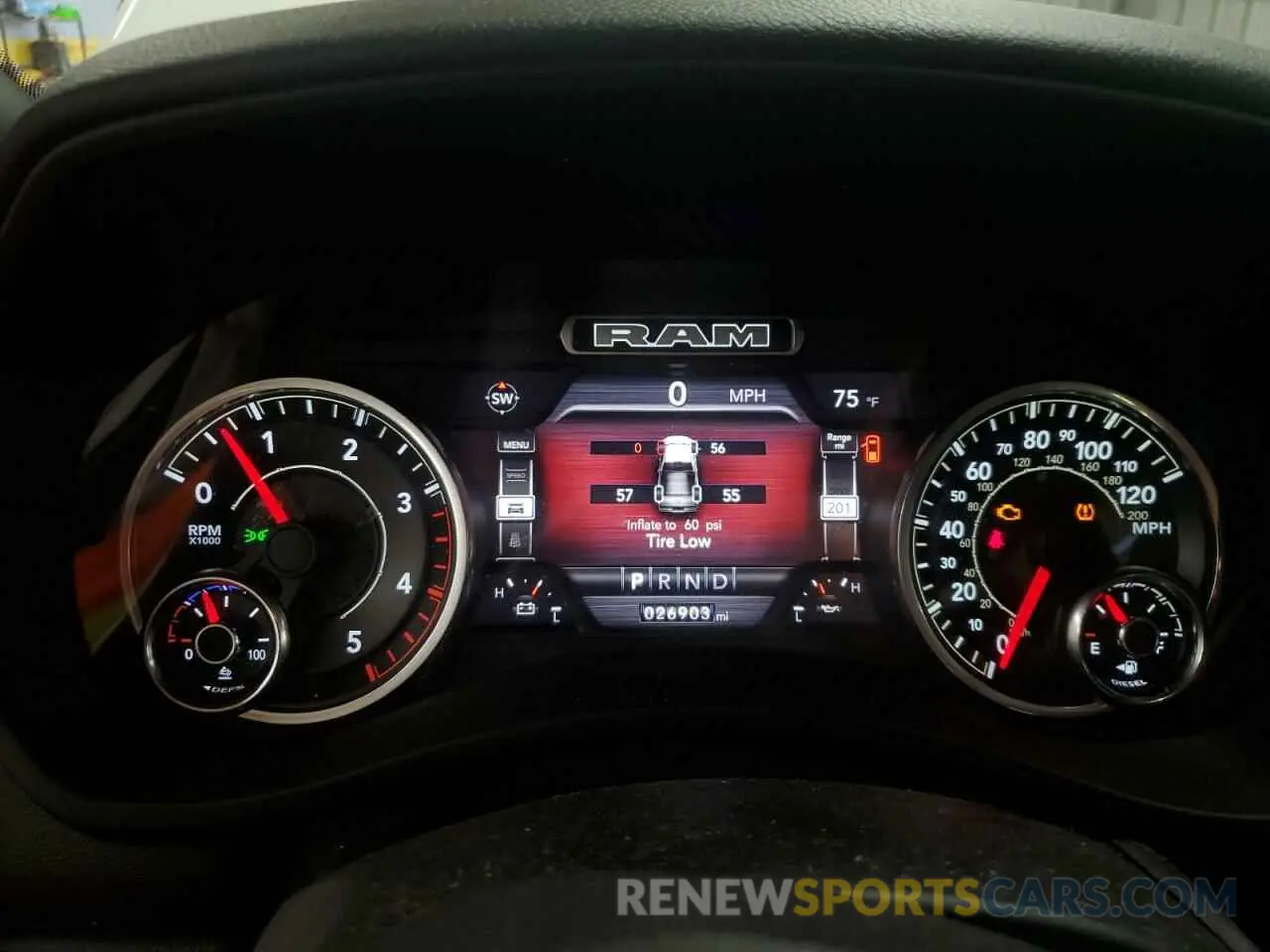9 fotografías del automóvil dañado 3C6UR5JL4NG343756 RAM 2500 2022