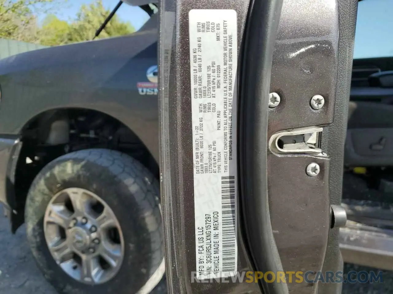 12 fotografías del automóvil dañado 3C6UR5JLXNG157297 RAM 2500 2022