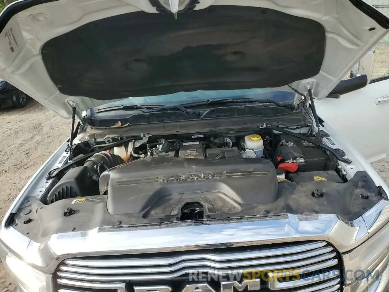 11 fotografías del automóvil dañado 3C6UR5KL8NG423172 RAM 2500 2022