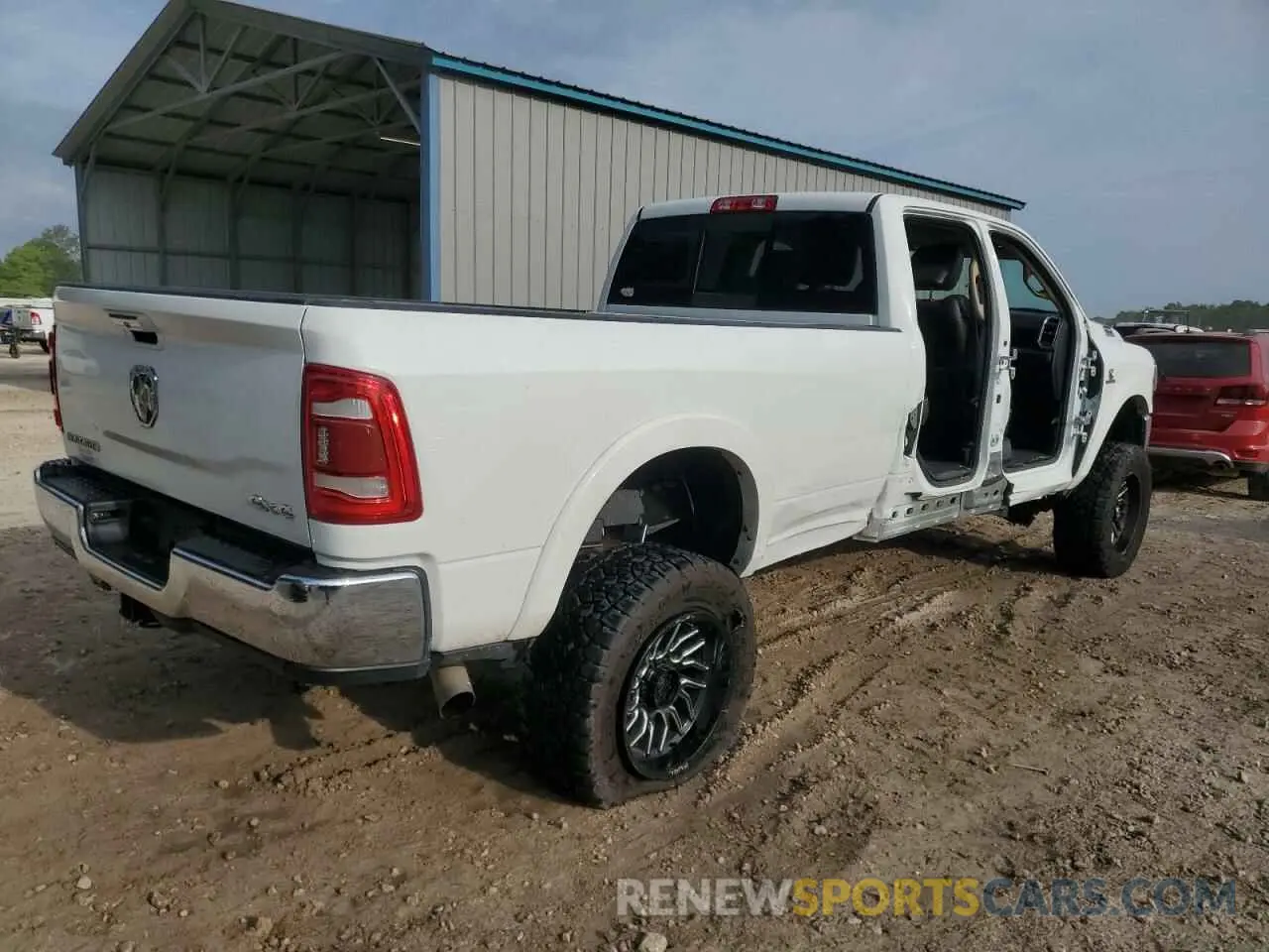 3 fotografías del automóvil dañado 3C6UR5KL8NG423172 RAM 2500 2022