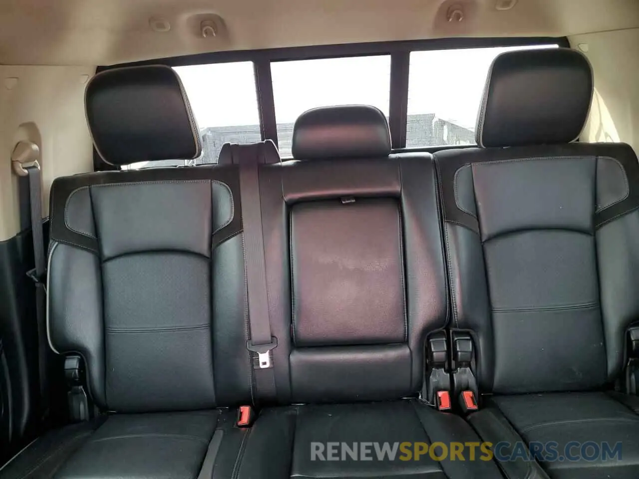 10 fotografías del automóvil dañado 3C6UR5NL2NG253189 RAM 2500 2022
