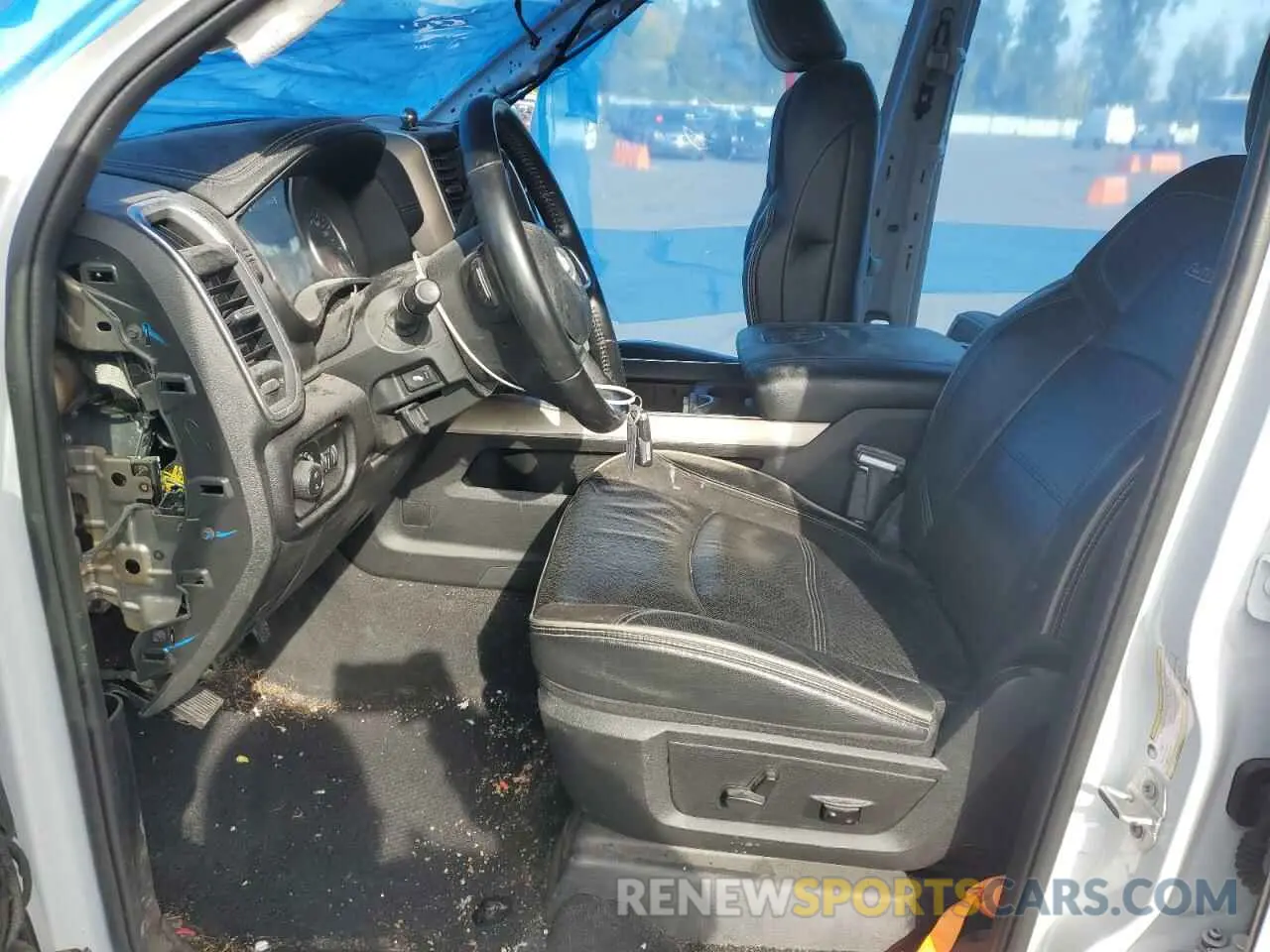 7 fotografías del automóvil dañado 3C6UR5NL7NG222536 RAM 2500 2022
