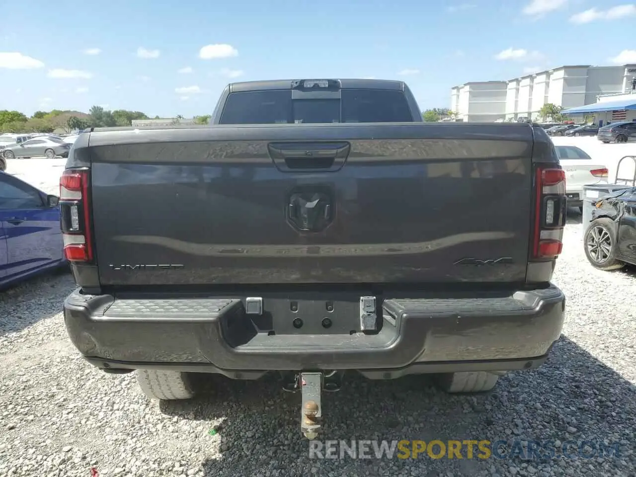6 fotografías del automóvil dañado 3C6UR5TLXNG314615 RAM 2500 2022