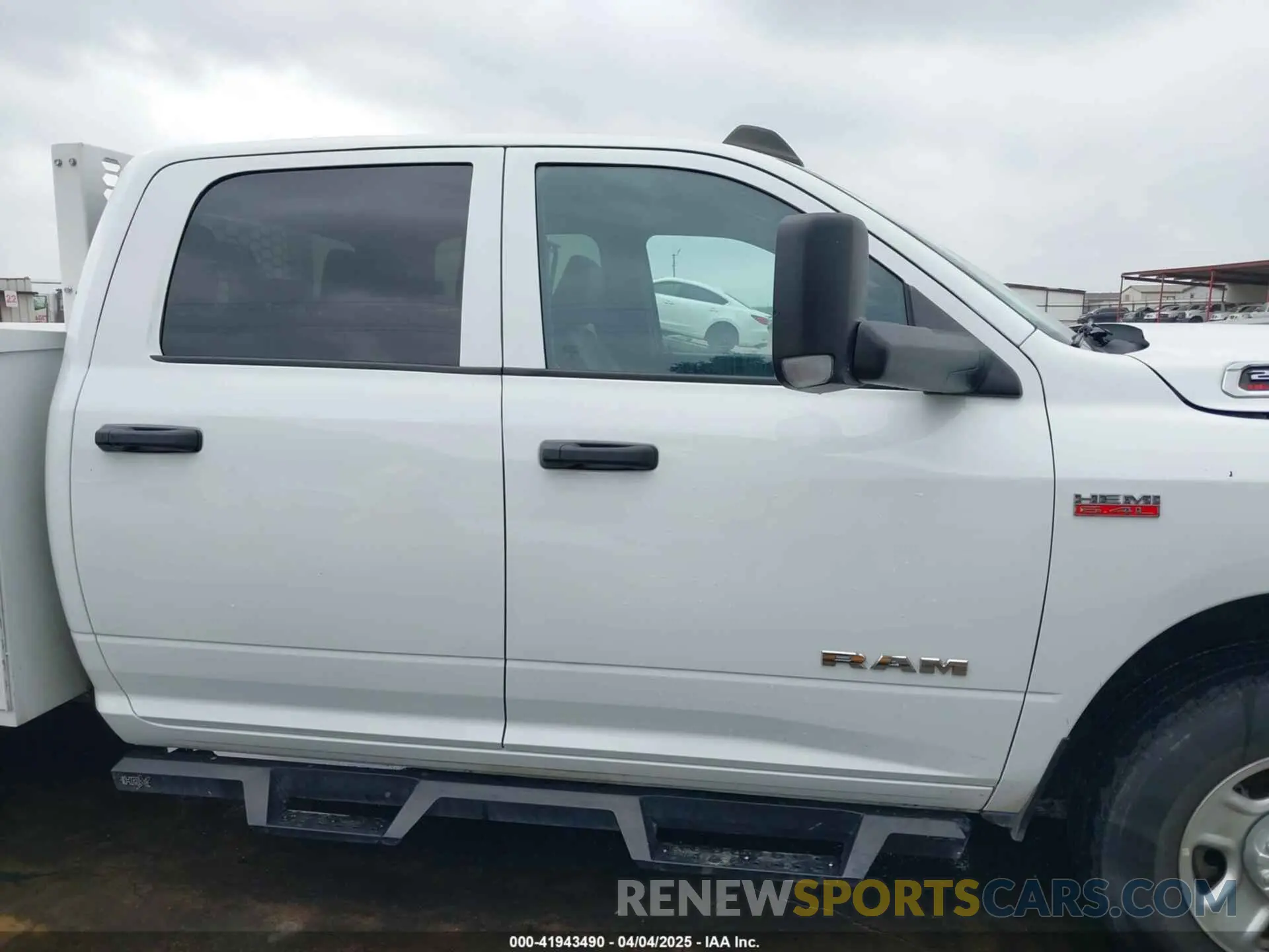 13 fotografías del automóvil dañado 3C7WR4HJ1NG424247 RAM 2500 2022