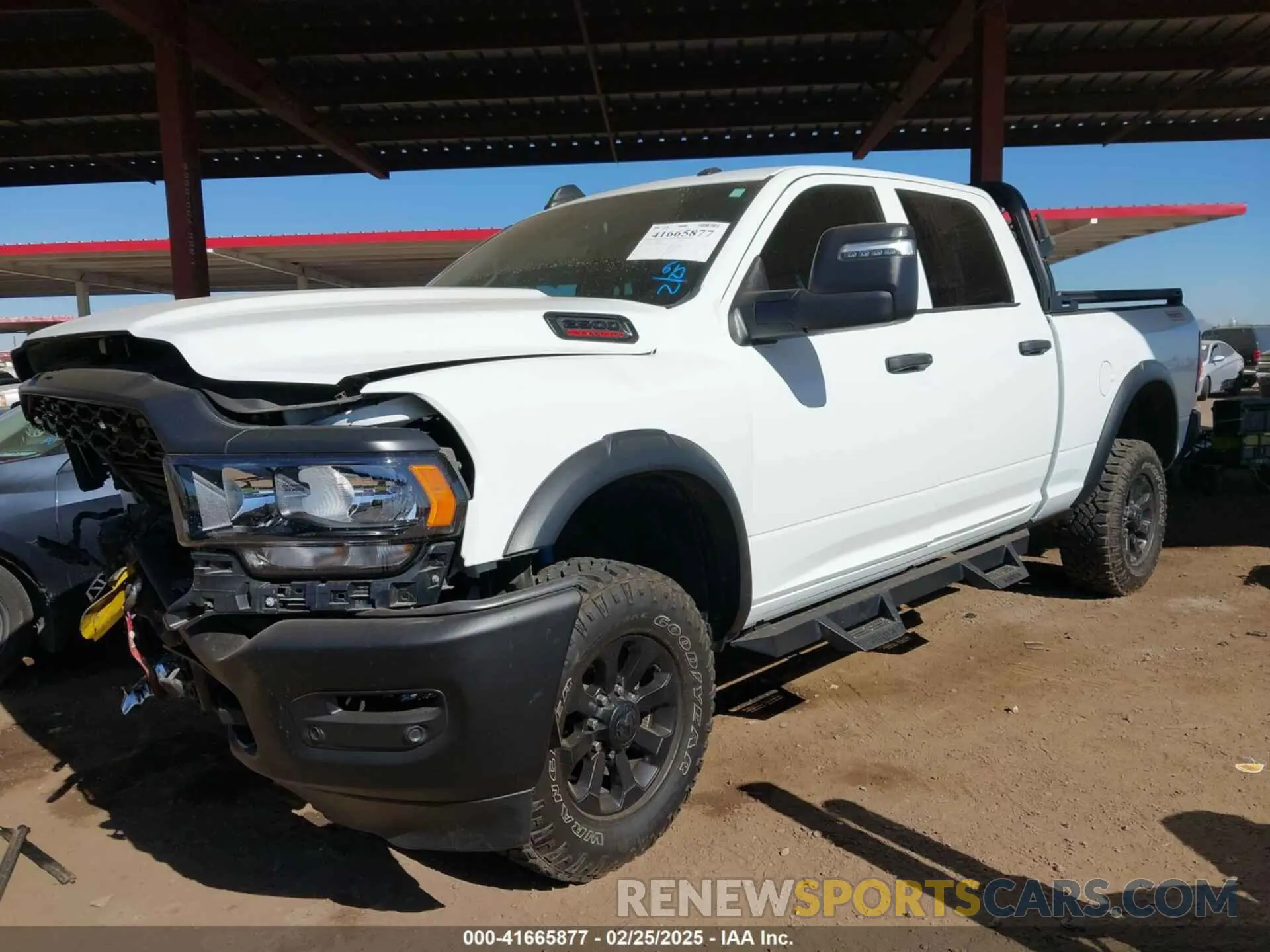 2 fotografías del automóvil dañado 3C6TR5CJ0PG518837 RAM 2500 2023