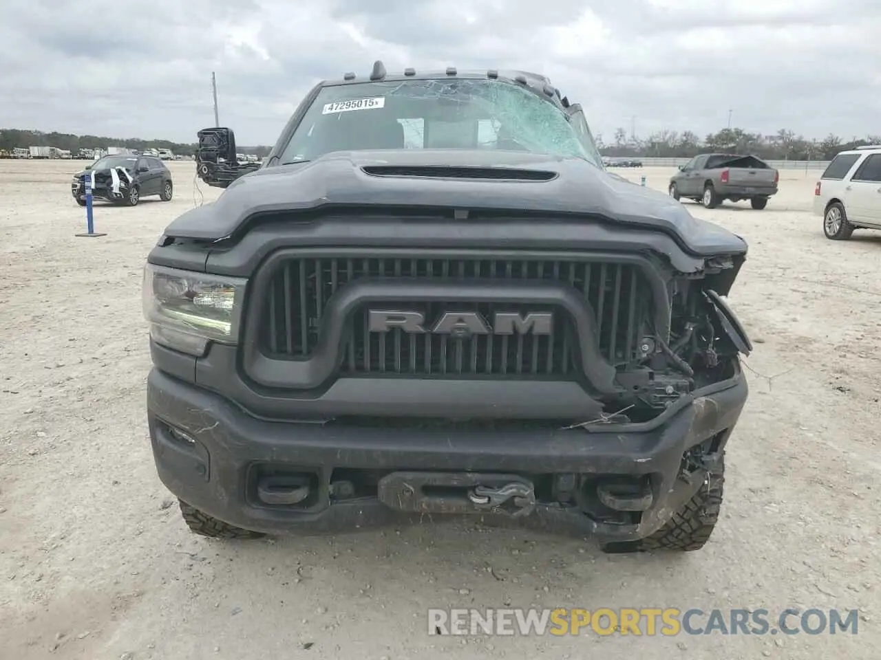 5 fotografías del automóvil dañado 3C6TR5EJ9PG593436 RAM 2500 2023