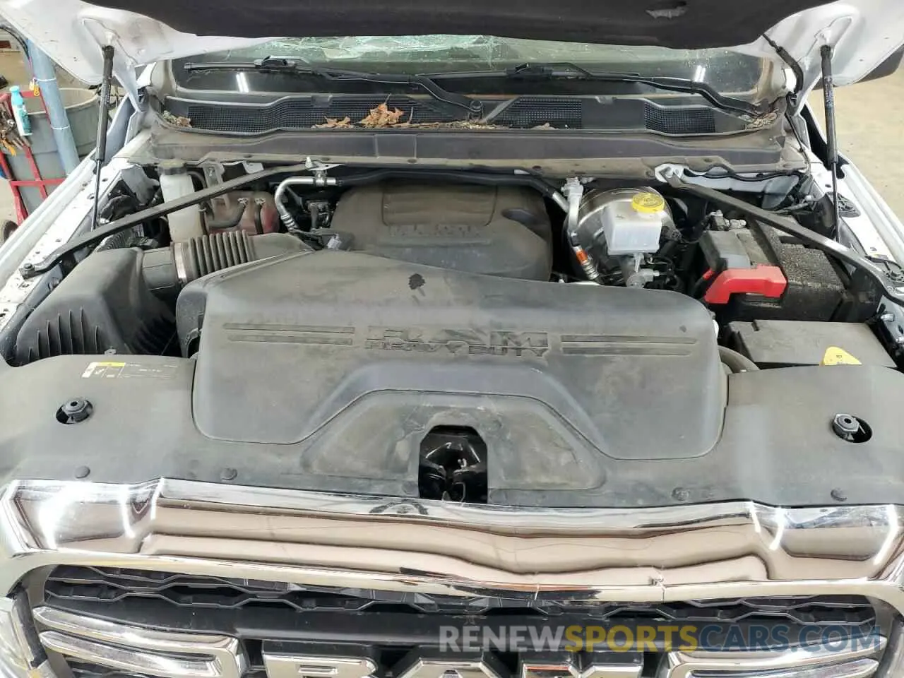 11 fotografías del automóvil dañado 3C6UR5CJ3PG504306 RAM 2500 2023