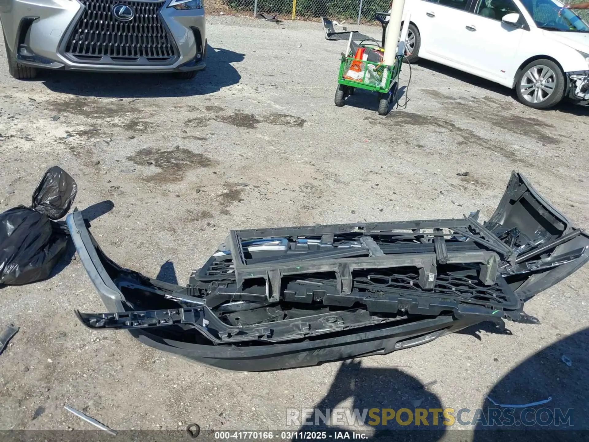 12 fotografías del automóvil dañado 3C6UR5CJ6PG517275 RAM 2500 2023