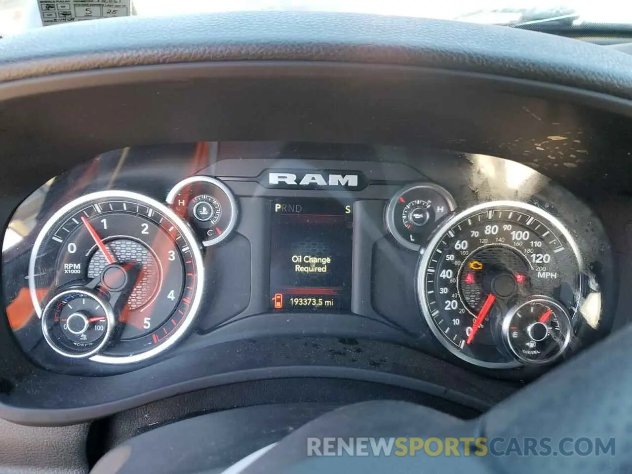 9 fotografías del automóvil dañado 3C6UR5CL4PG539521 RAM 2500 2023