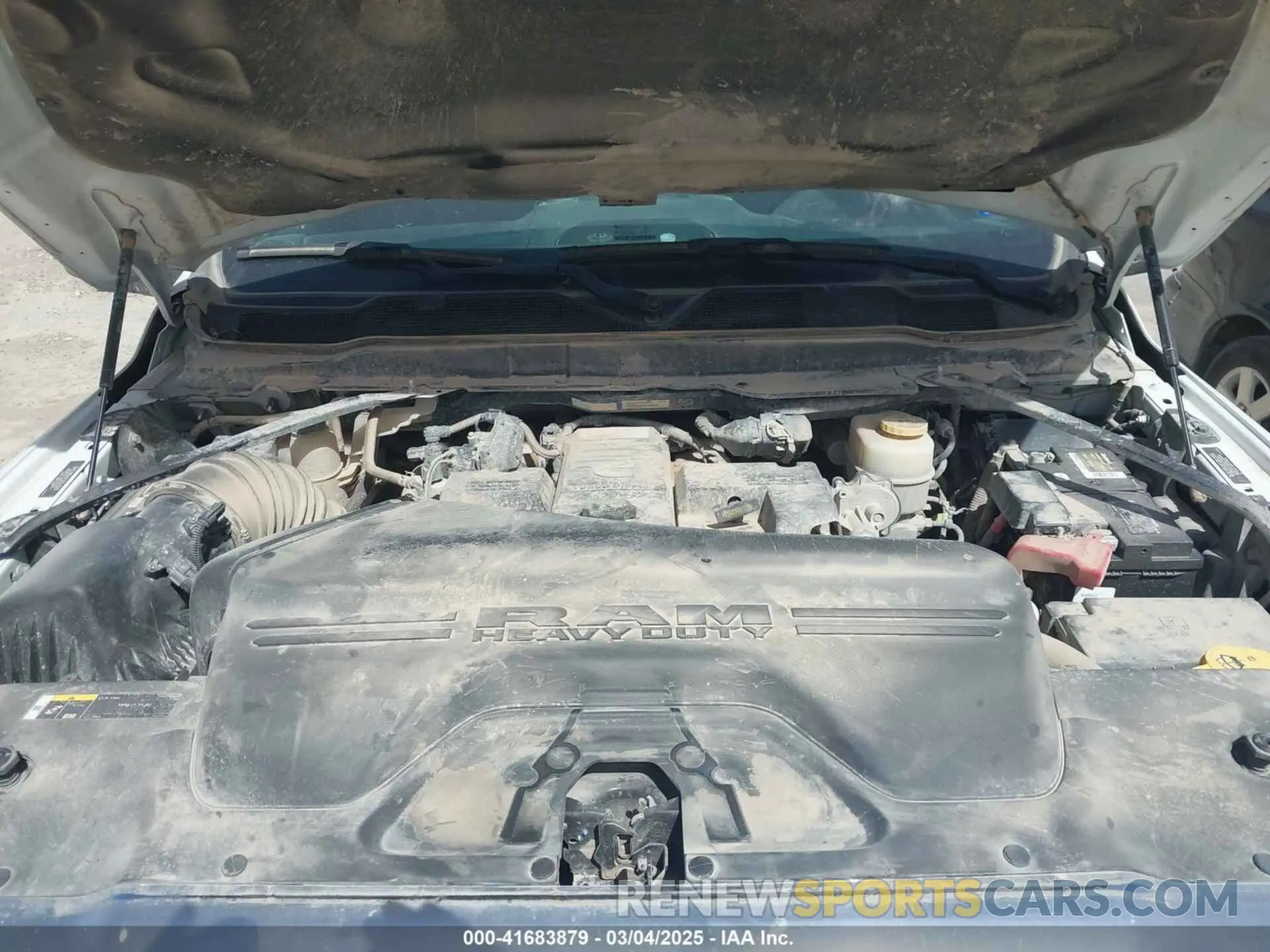 10 fotografías del automóvil dañado 3C6UR5DL0PG544133 RAM 2500 2023