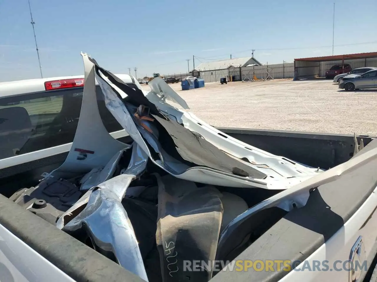 12 fotografías del automóvil dañado 3C6UR5DL6PG590064 RAM 2500 2023