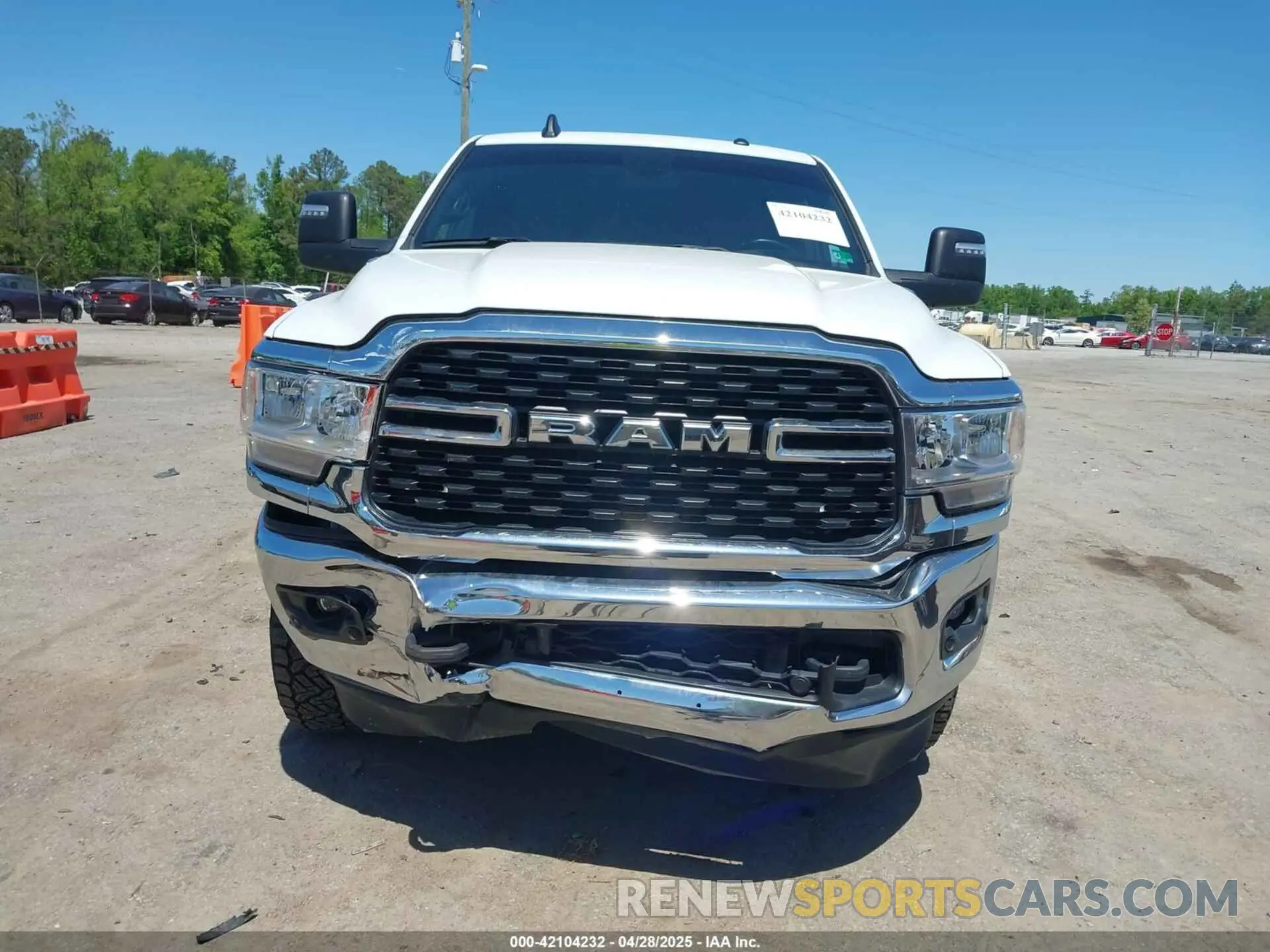 11 fotografías del automóvil dañado 3C6UR5DLXPG613278 RAM 2500 2023