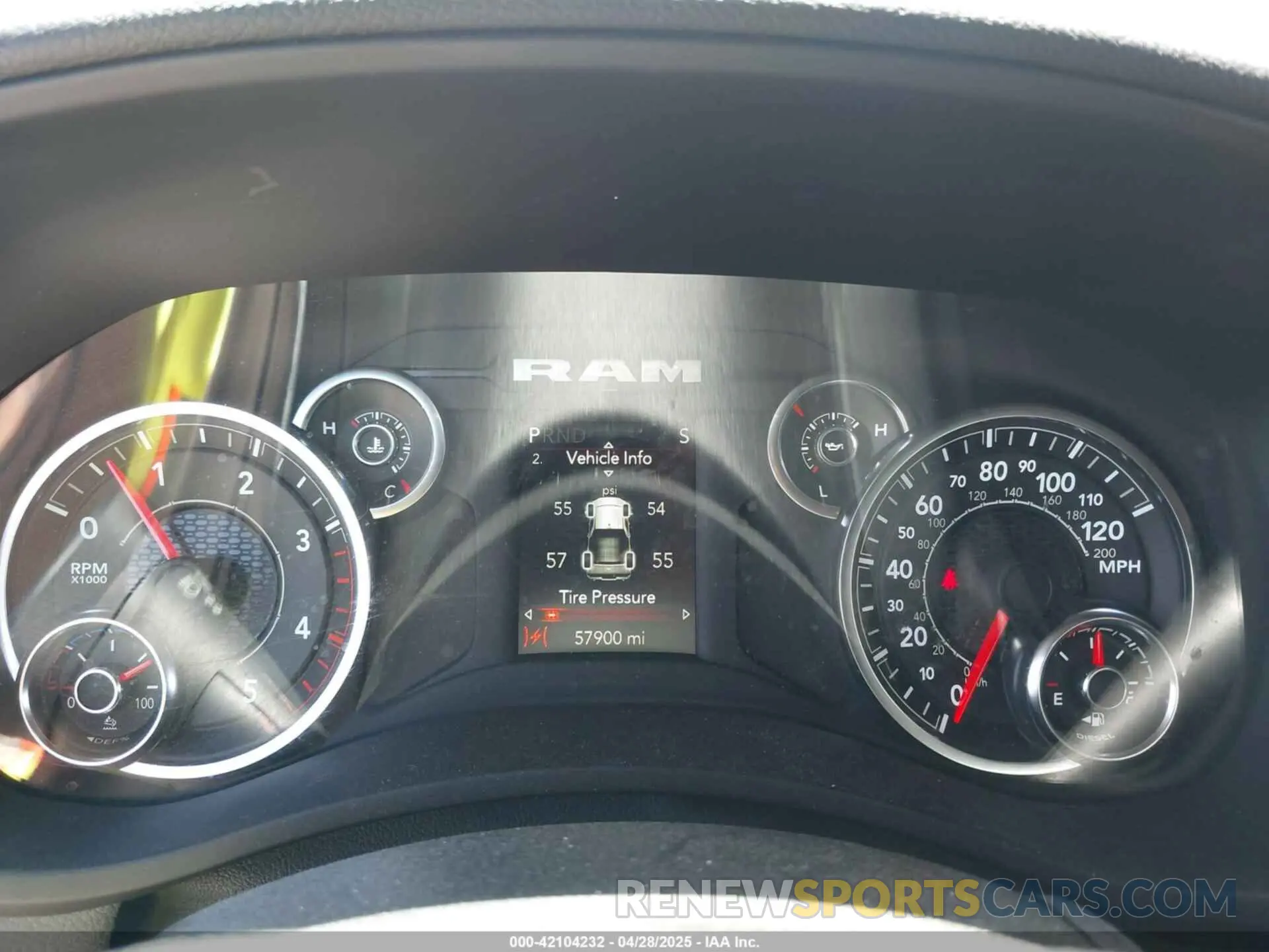7 fotografías del automóvil dañado 3C6UR5DLXPG613278 RAM 2500 2023