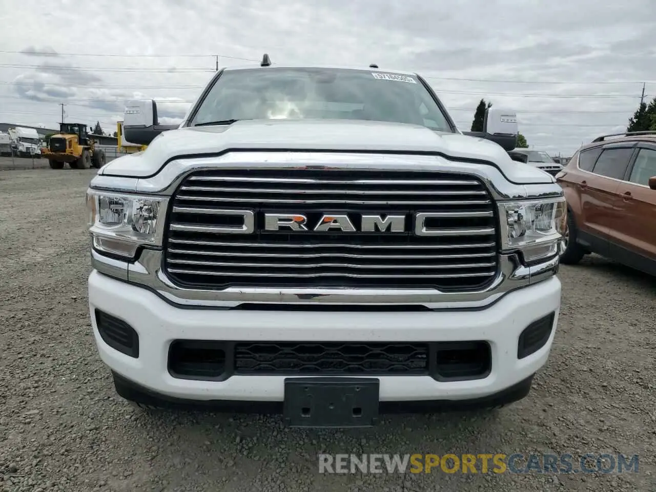 5 fotografías del automóvil dañado 3C6UR5FJ1PG634158 RAM 2500 2023