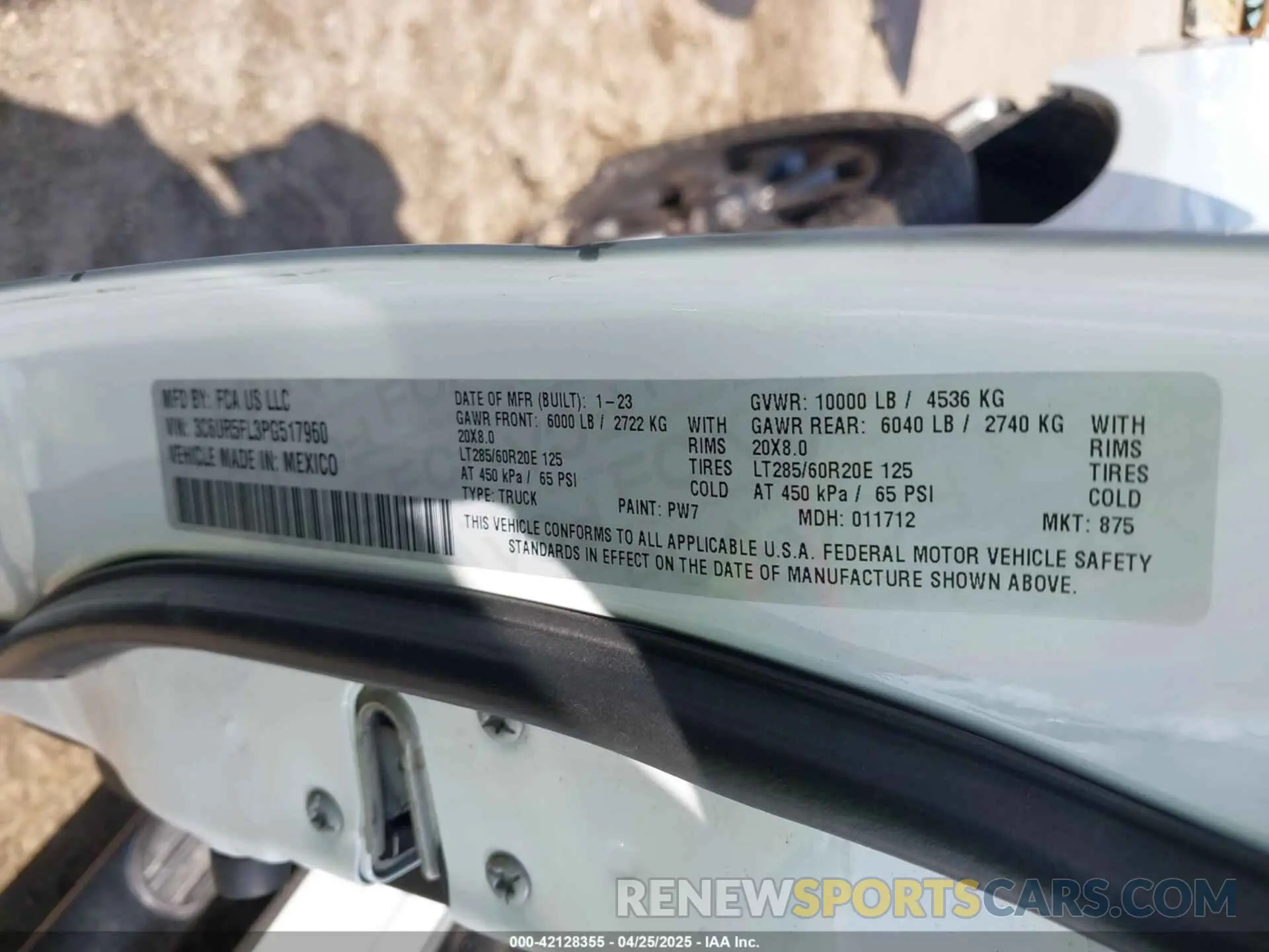 9 fotografías del automóvil dañado 3C6UR5FL3PG517960 RAM 2500 2023